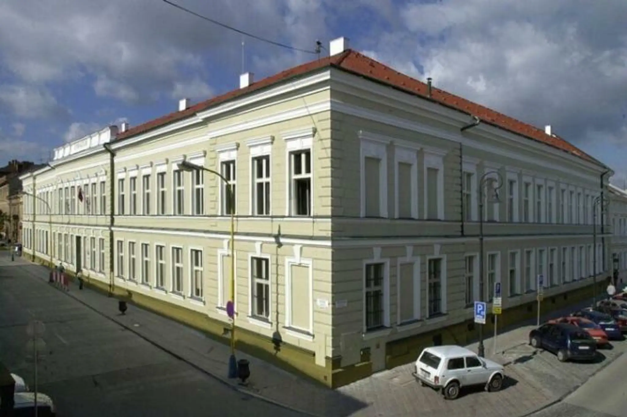 Gymnázium Poštová, Košice