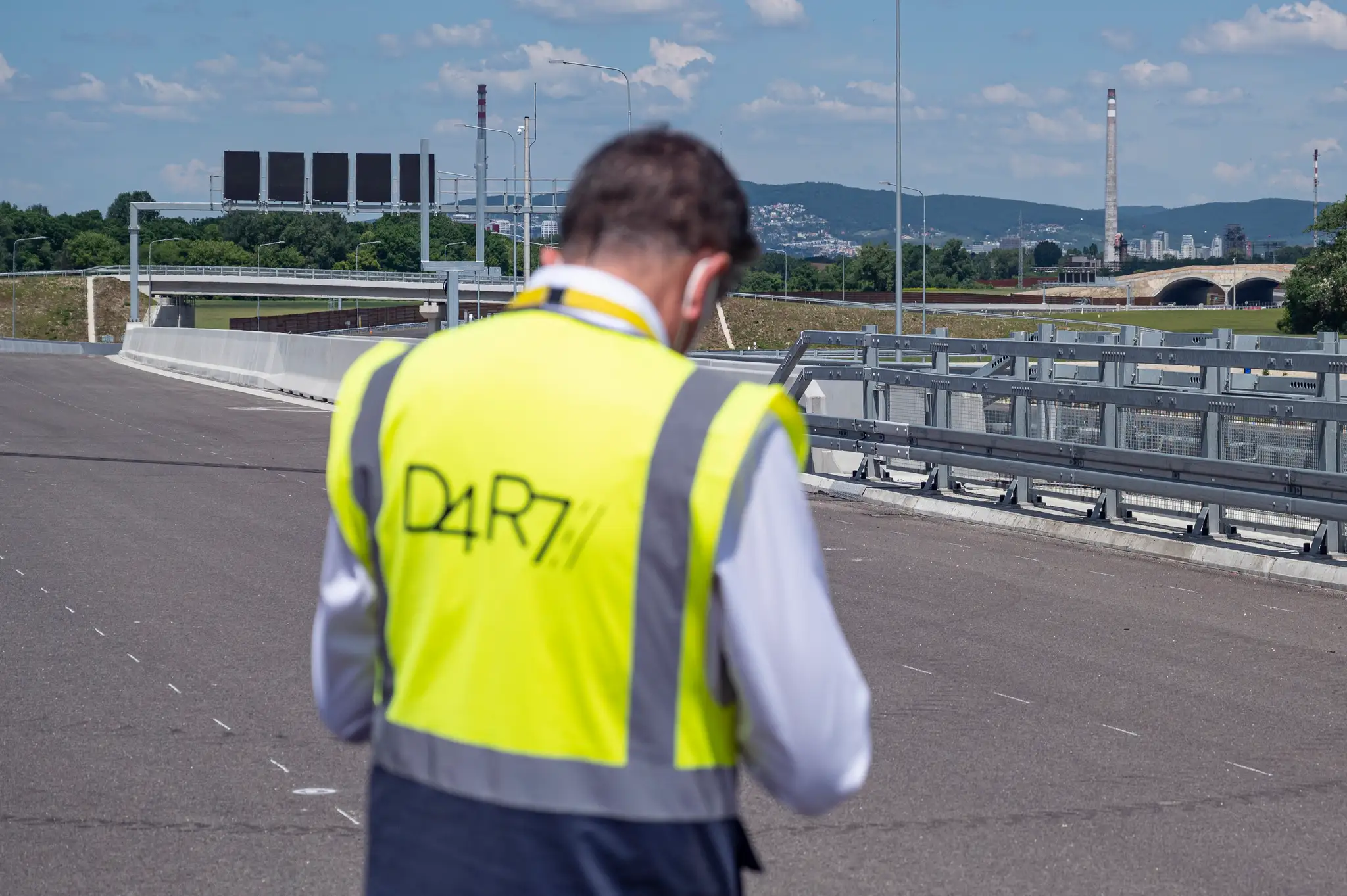 D4/R7