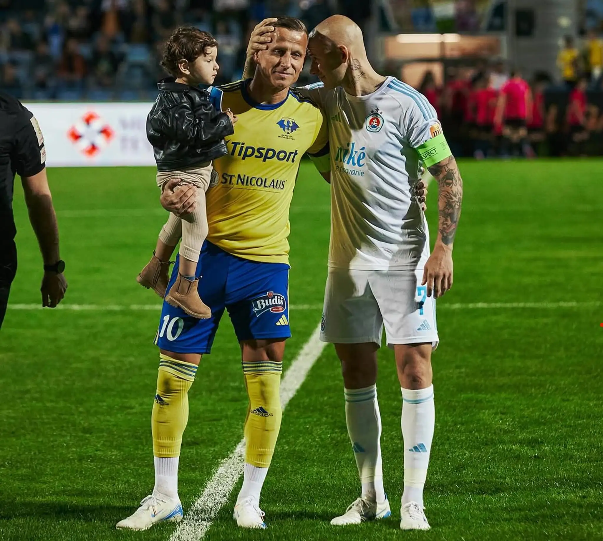 Dve legendy. Momentka z Michaloviec, Vladimír Weiss ml. s Igorom Žofčákom.
