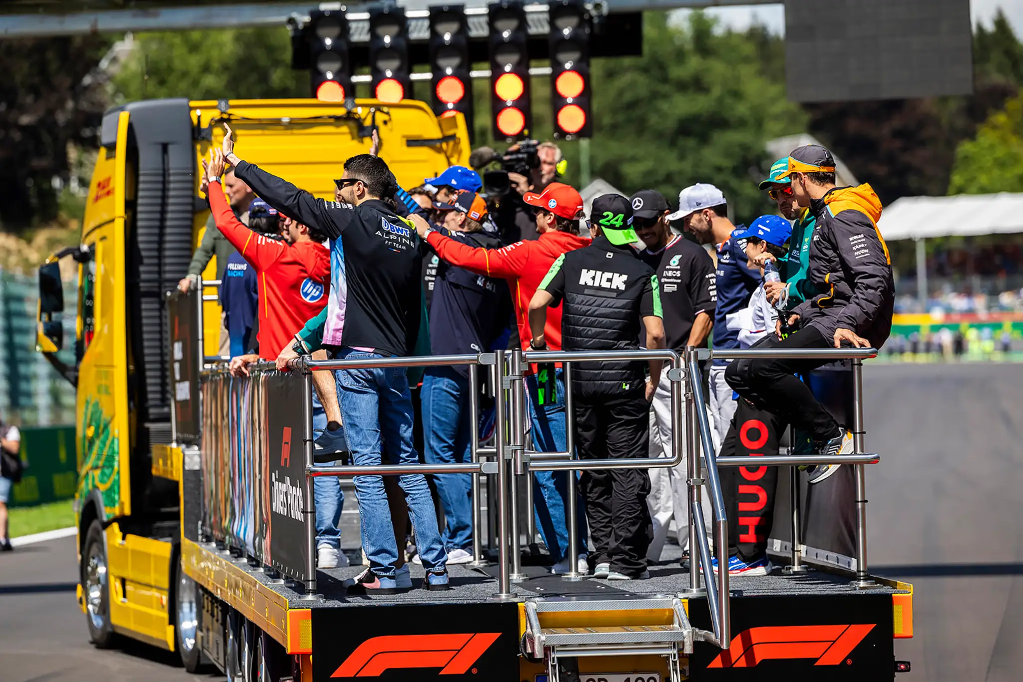 Piloti F1 pred VC Belgicka.