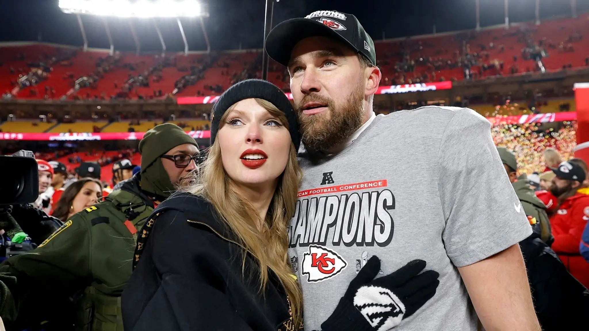 Taylor Swift chystá veľkú svadbu.