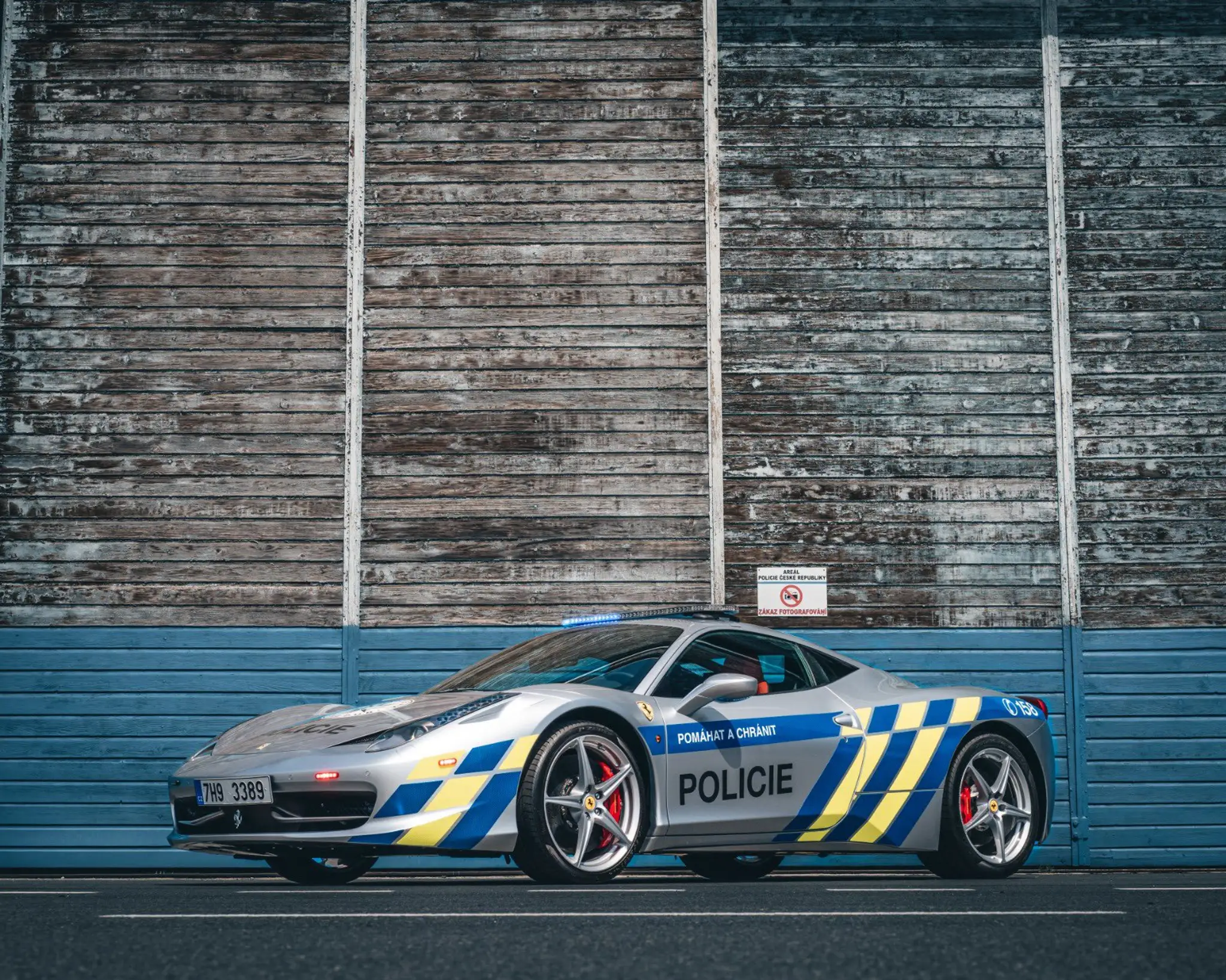 Ferrari českej polície.