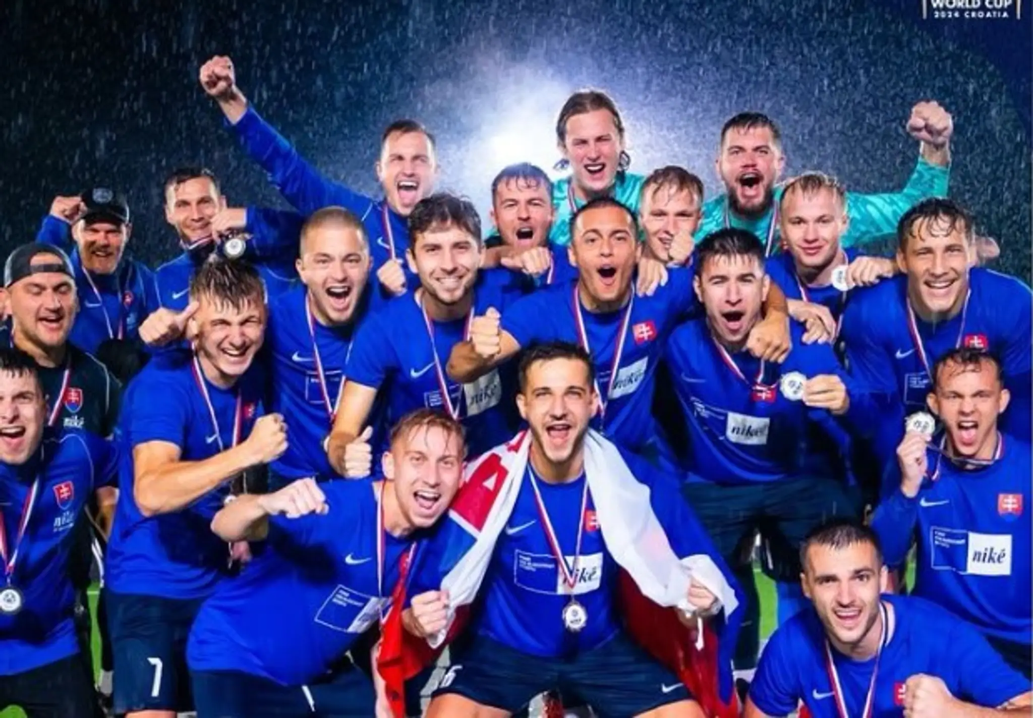 Slovenskí reprezentanti v malom futbale po víťazstve na MS do 23 rokov