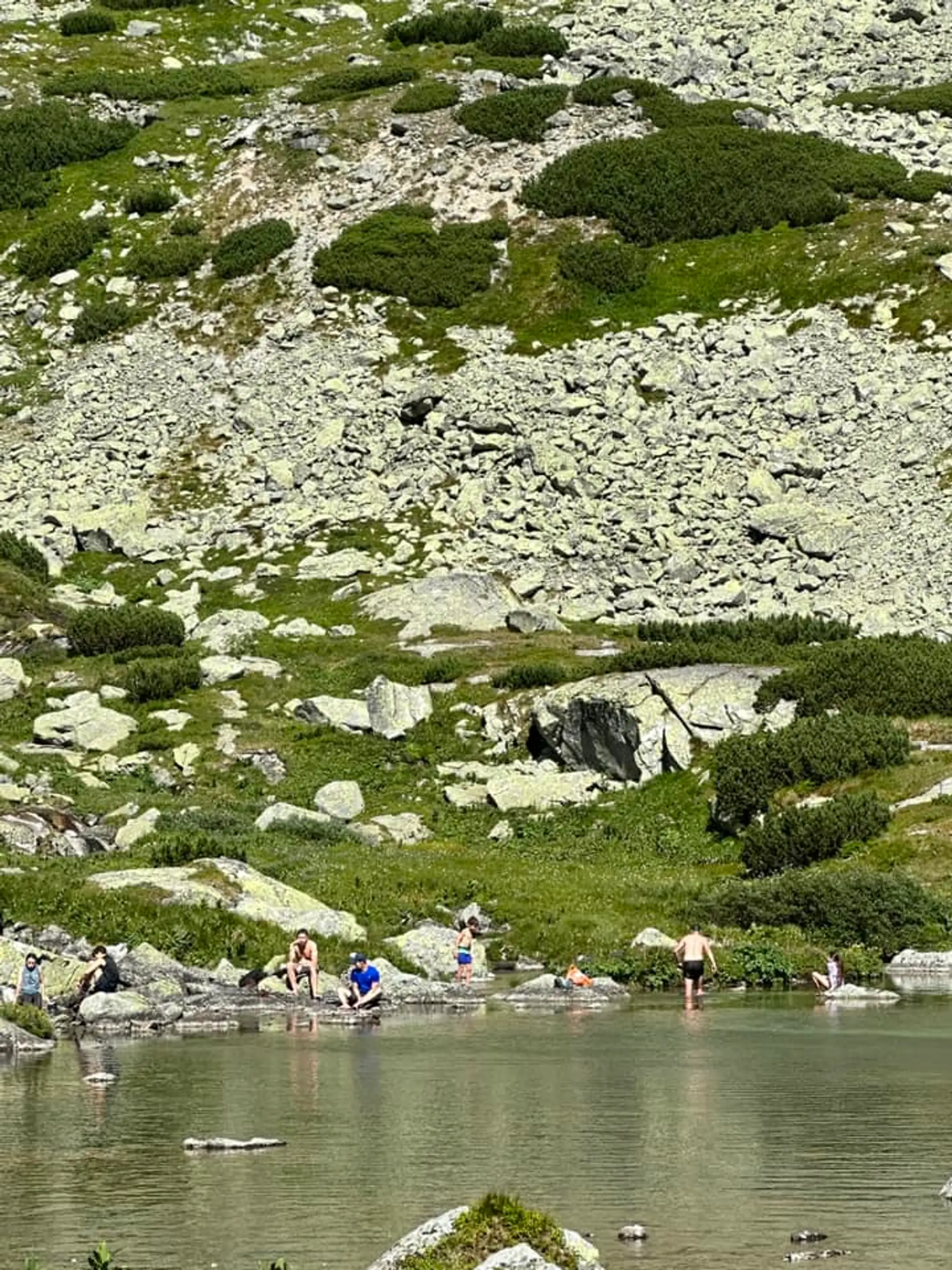 Turisti sa schladili v Plese nad Skokom