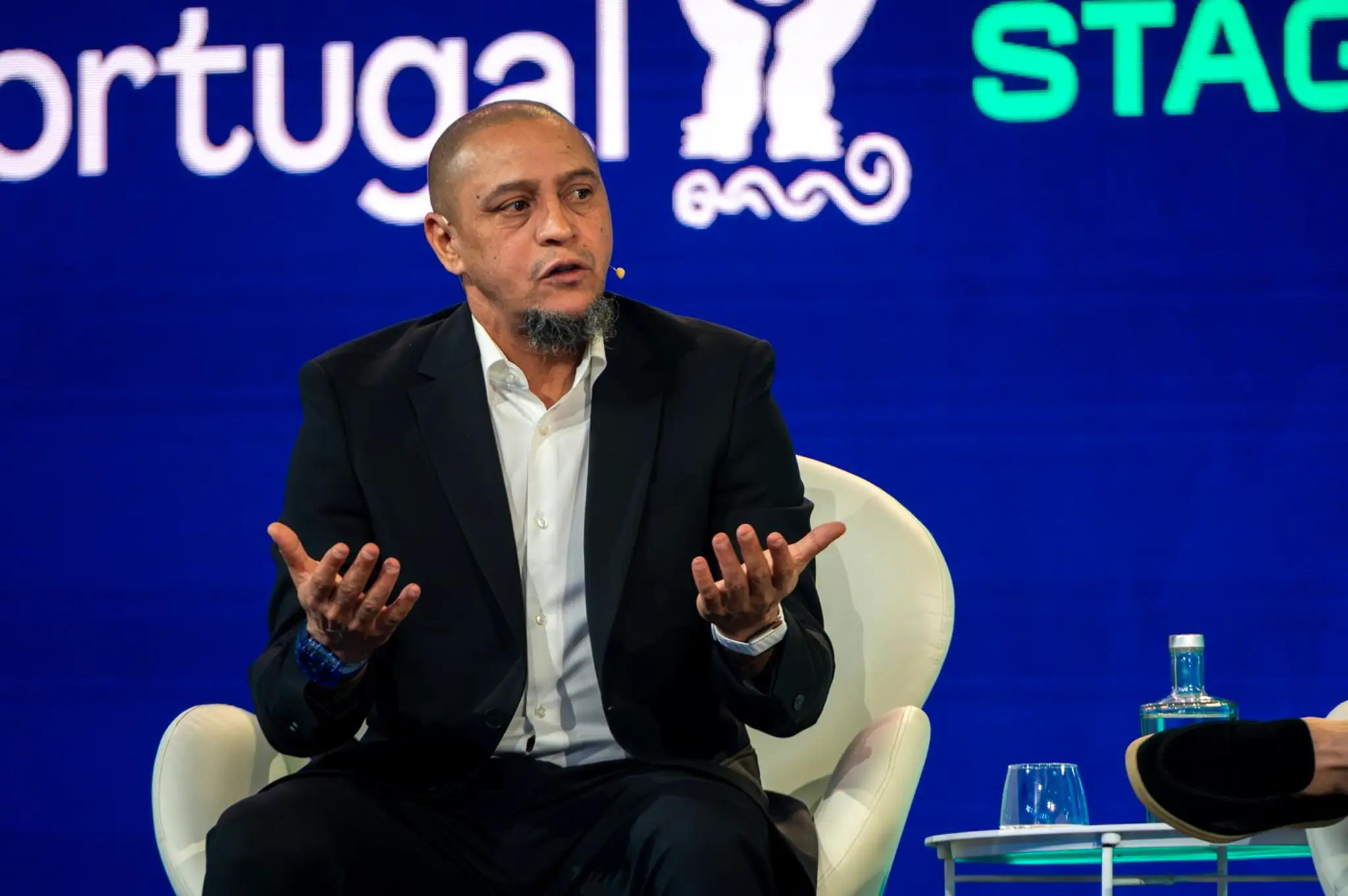 Bývalý brazílsky futbalista Roberto Carlos.