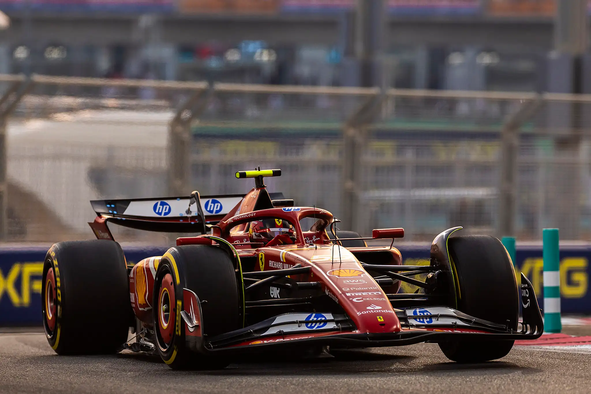 Španiel Carlos Sainz na Ferrari.