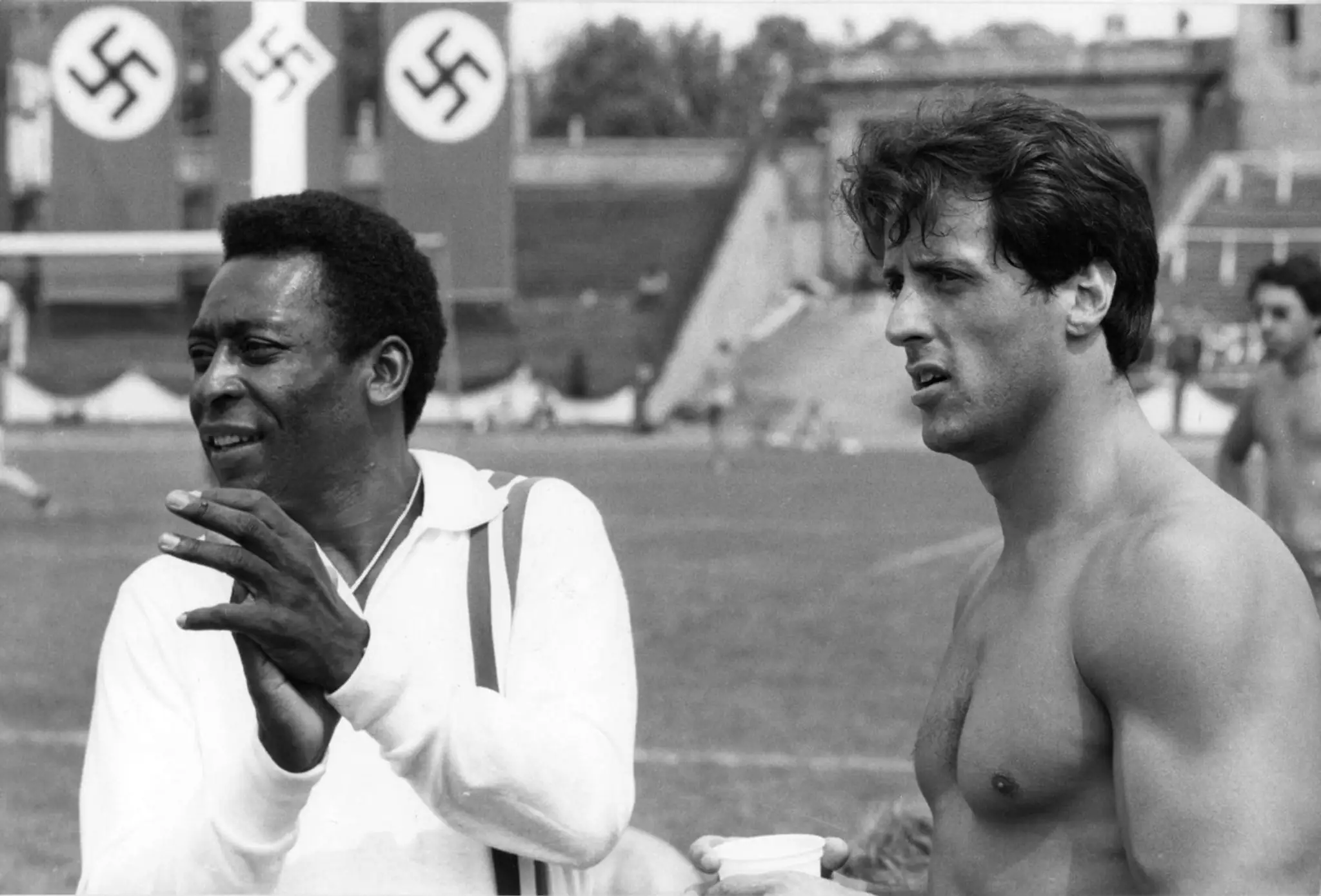 Pelé so Silvestrom Stallonem počas nakrúcania filmu Victory v roku 1981.