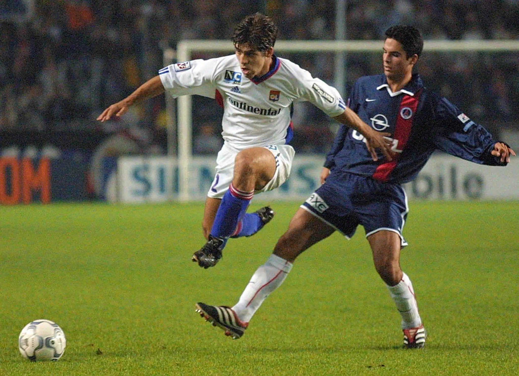 Mikel Arteta v drese Paríž-Saint Germain v roku 2001
