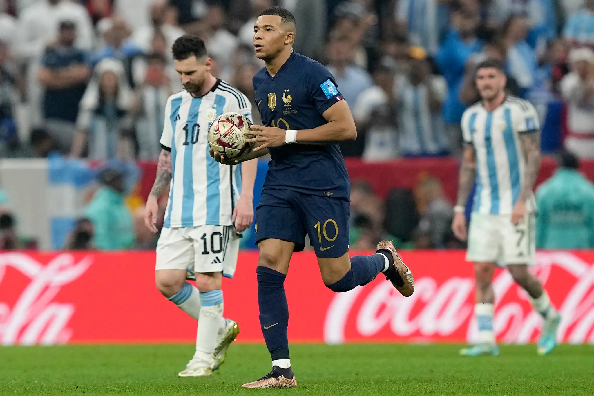 Sústredený Mbappe po znížení na 1:2