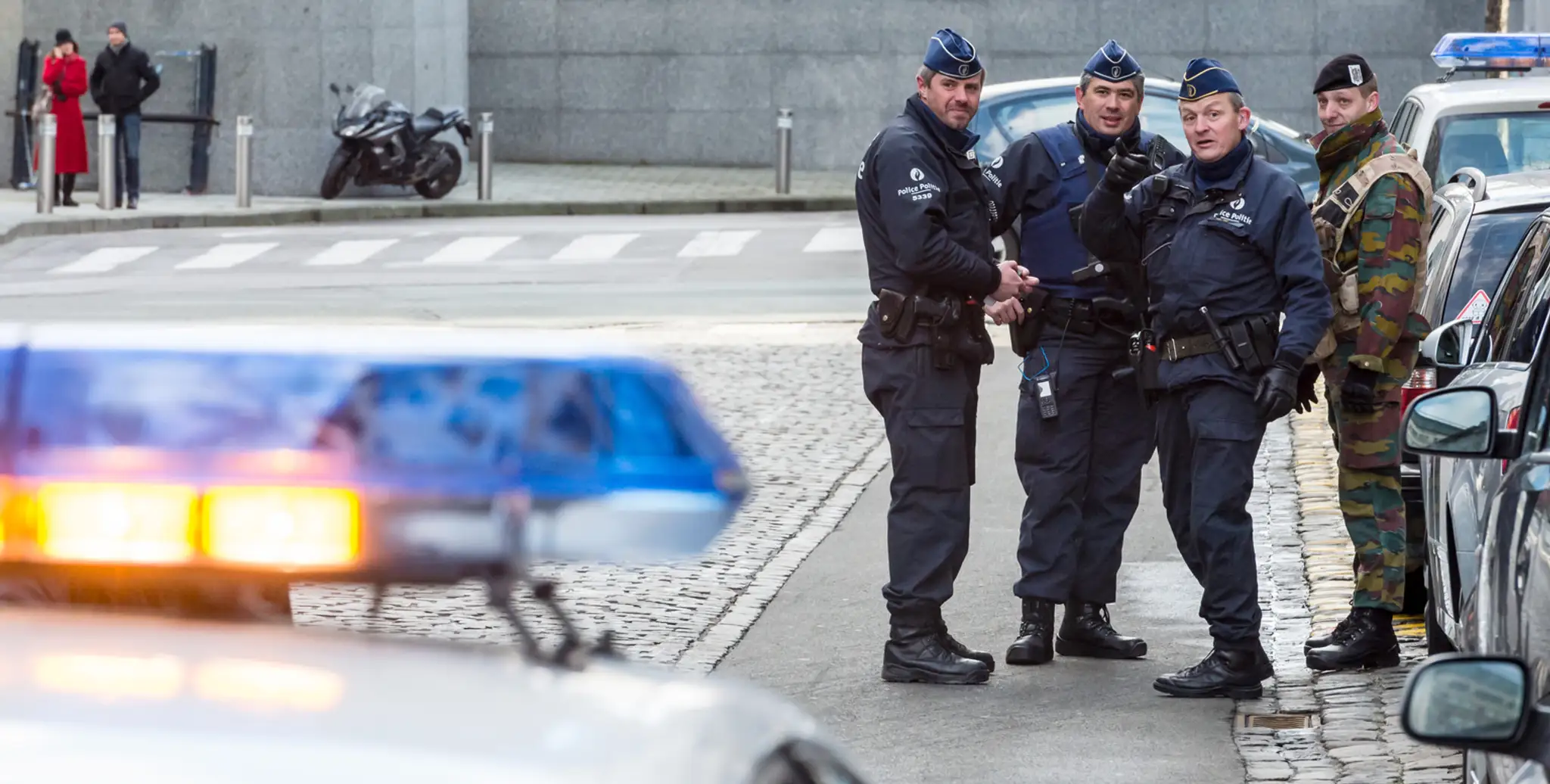 Belgickí policajti pred europarlamentom.