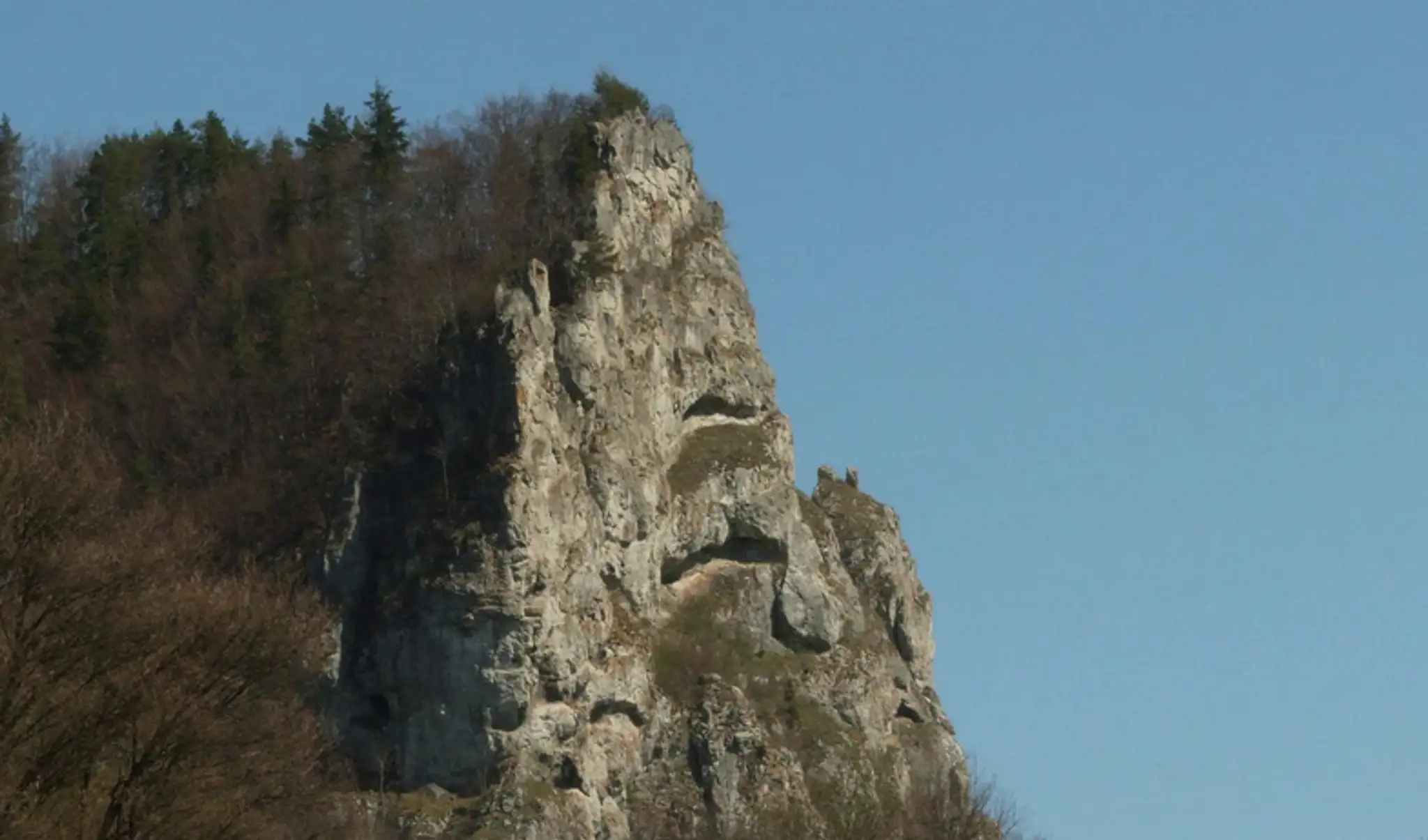 Ostrá skala.