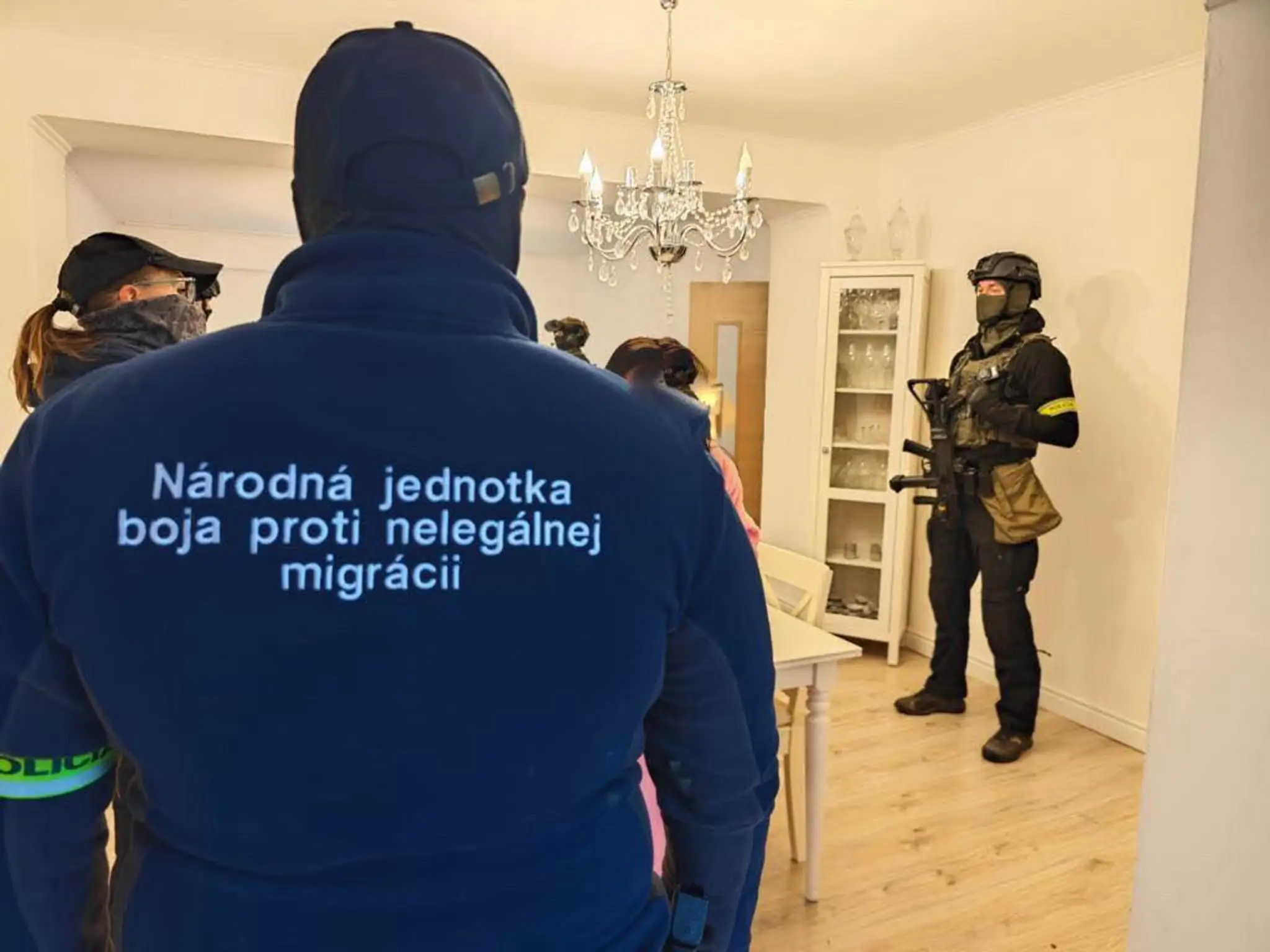 V Lučenci zasahovala Národná jednotka boja proti nelegálnej migrácii.