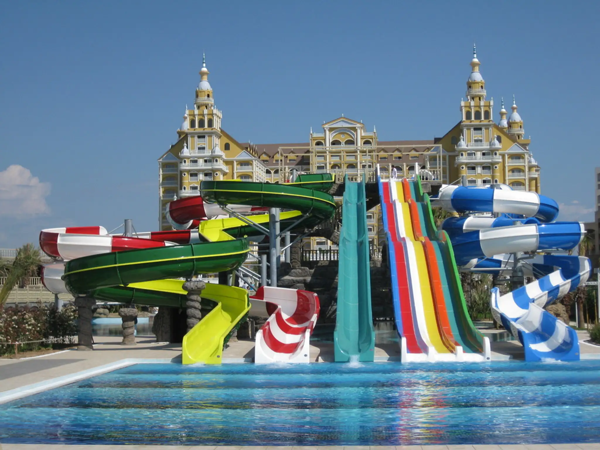 aquapark Holiday palace.jpg