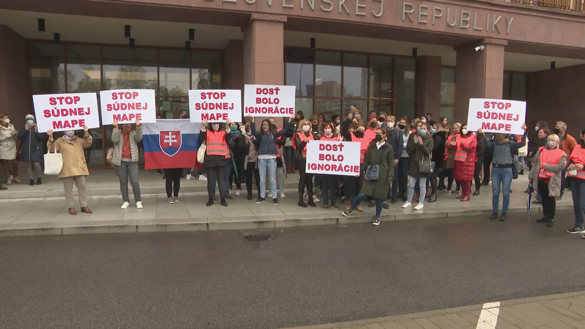 Protest zamestnancov justície