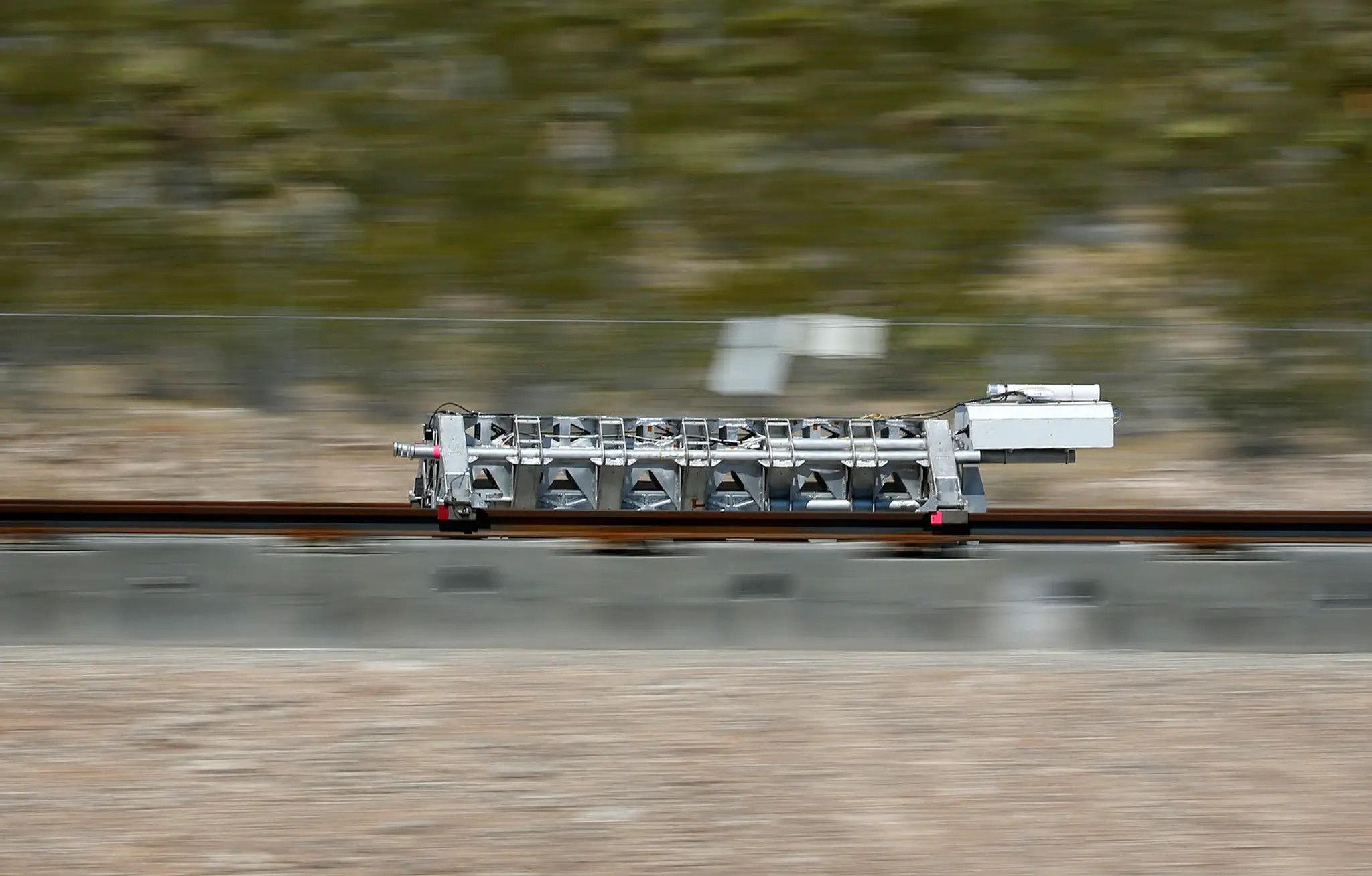 Test Hyperloopu