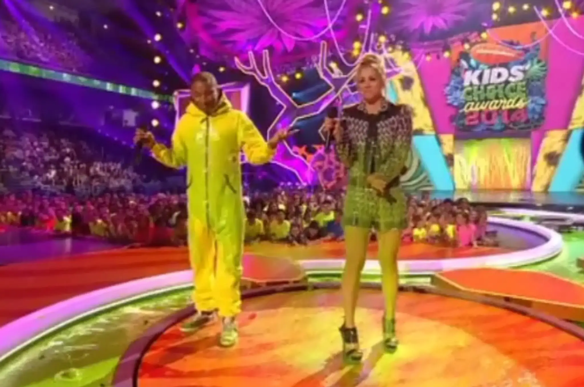 Pharell a Kaley Cuoco