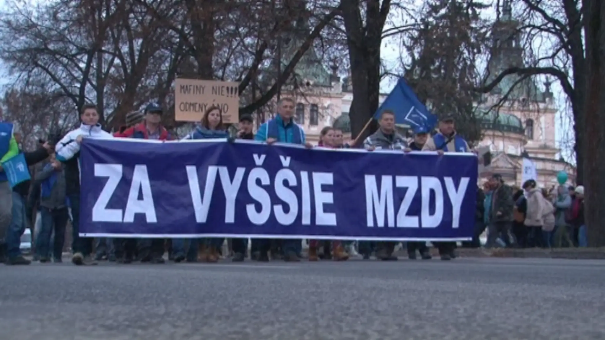 Zamestnanci Embraca chcú vyššie mzdy.