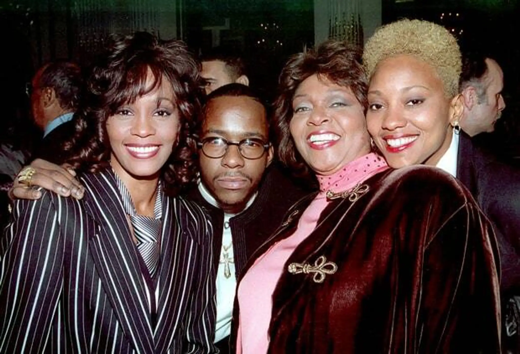 Whitney Houston (vľavo) s Robyn Crawford (vpravo)