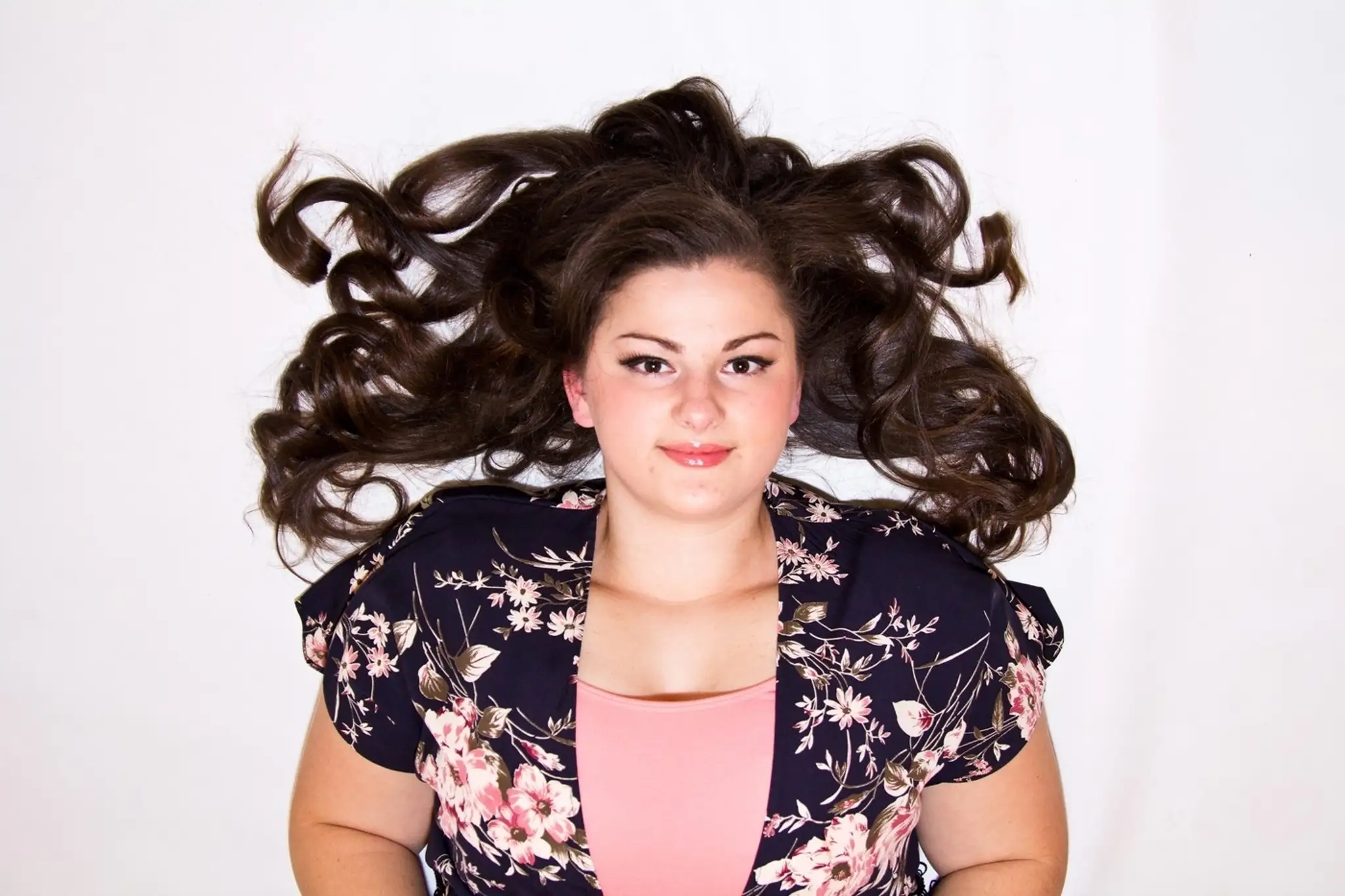 Lizzy Holmes