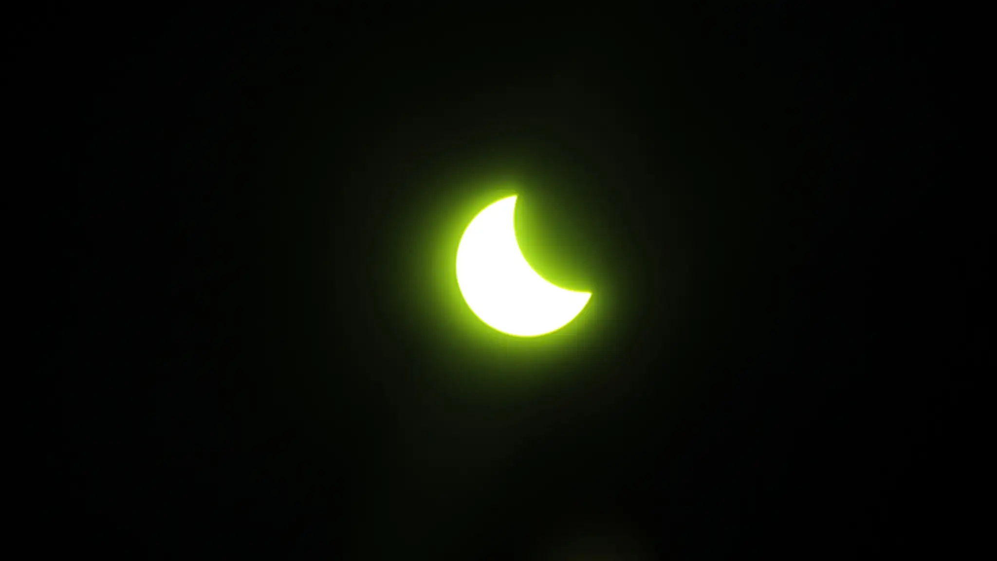 Čiastočné zatmenie Slnka v Zemplínkej Teplici.