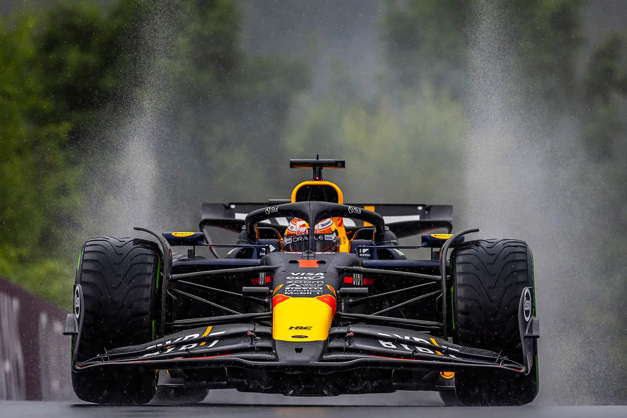 Max Verstappen bol v kvalifikácii na VC Belgicka najrýchlejší, no pole position nezískal.