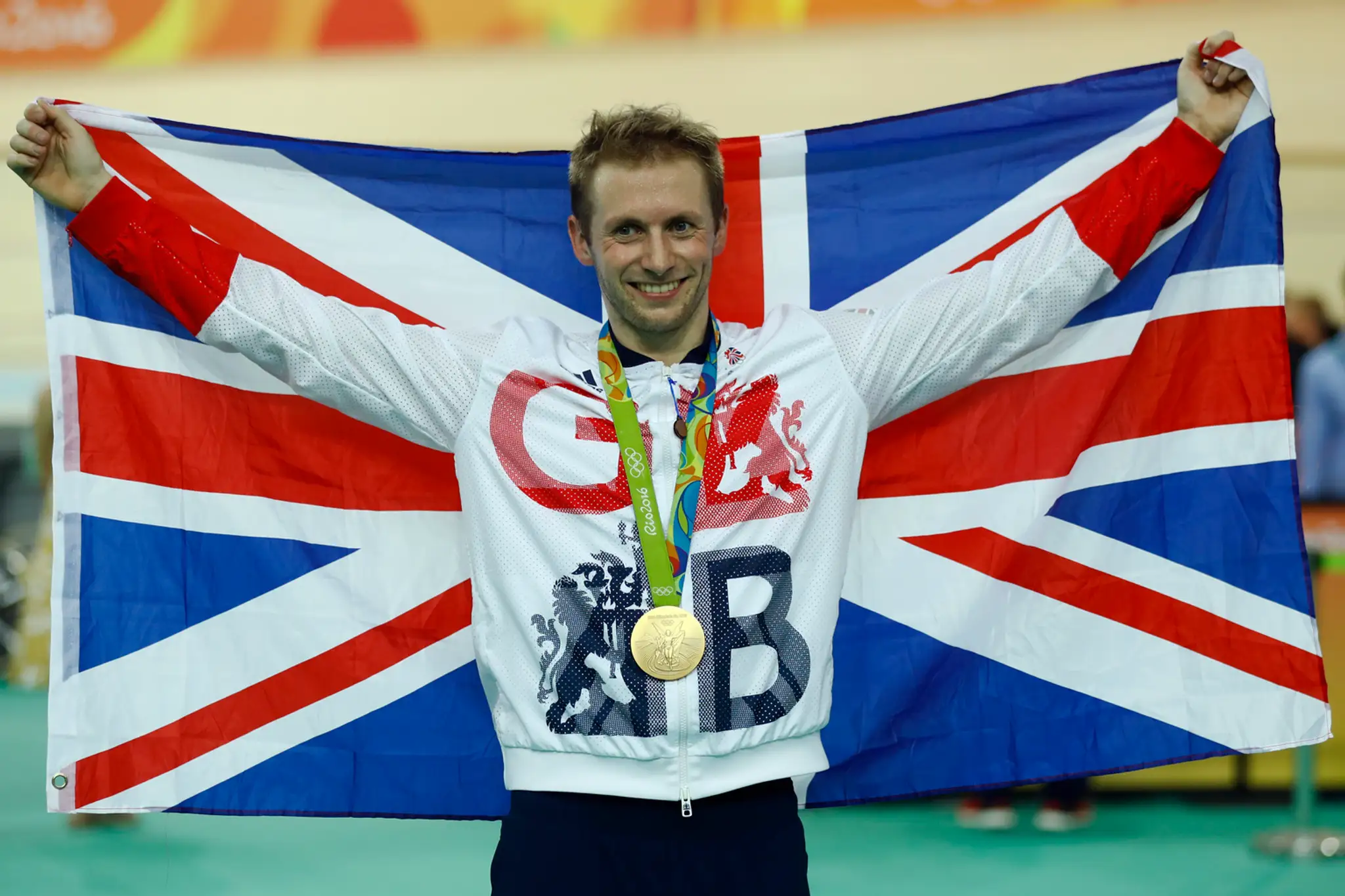 Britský dráhový cyklista Jason Kenny obhájil olympijské zlato v individuálnom šprinte mužov na LOH v Riu.