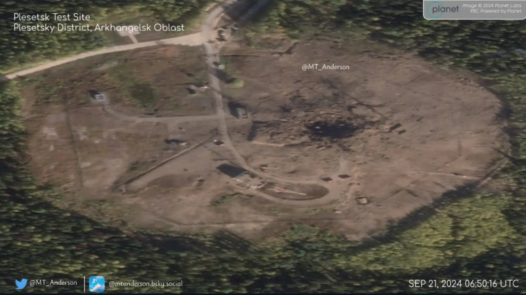 Kráter po výbuchu ruskej rakety