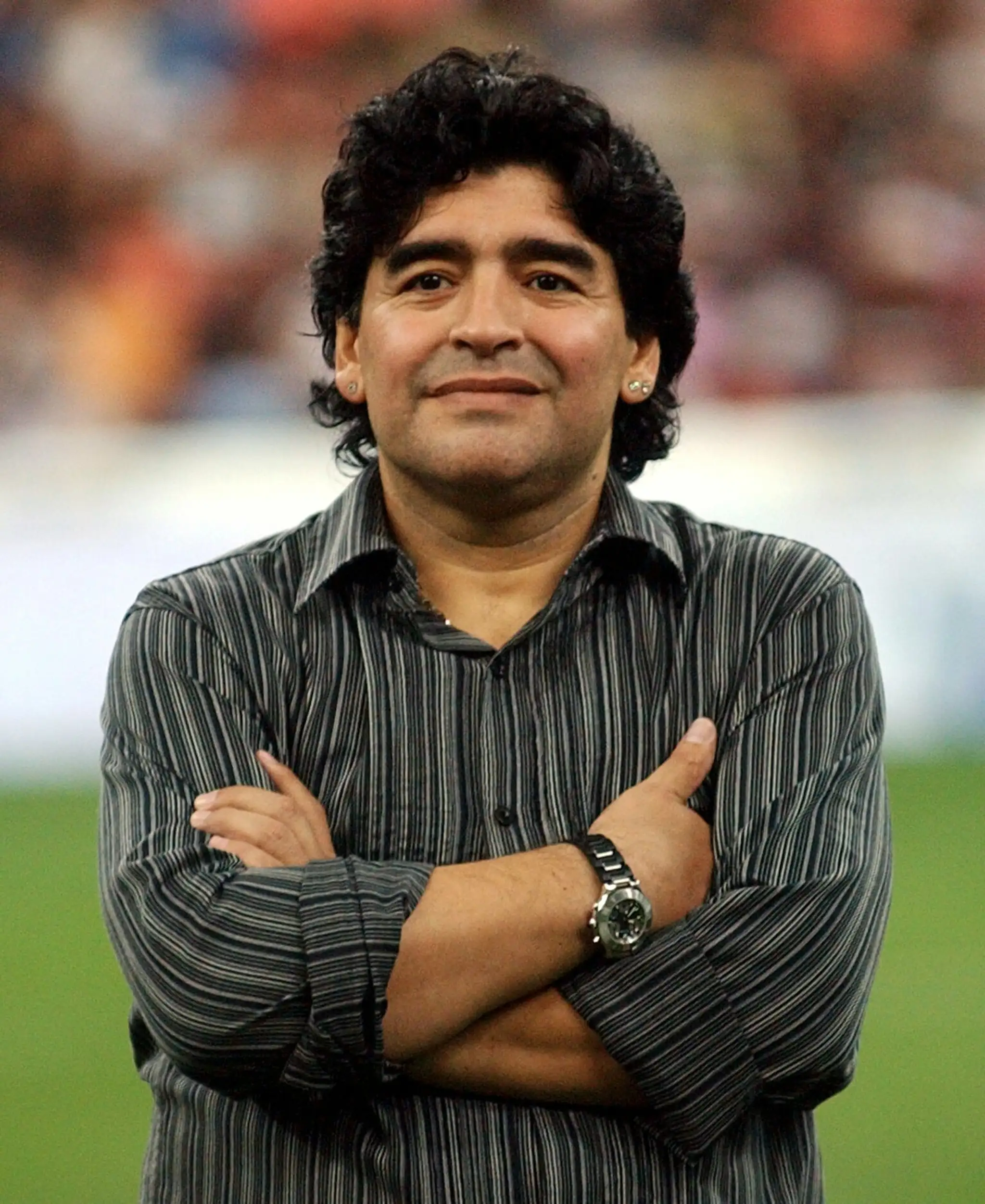 Diego Maradona reaguje ako kouč Argentíny v januári 2010.