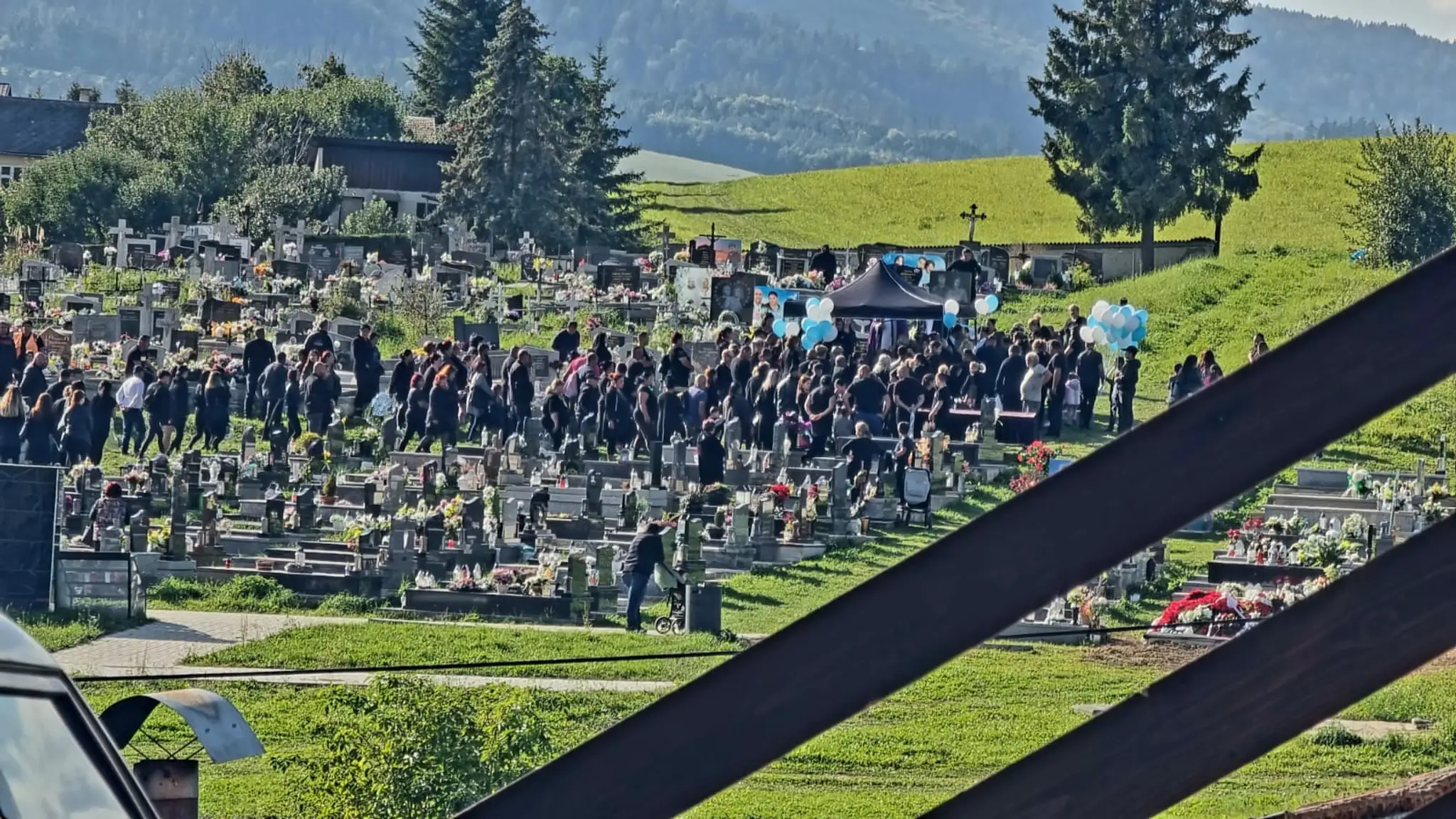 Pohreb Dávida (†6) v Smižanoch