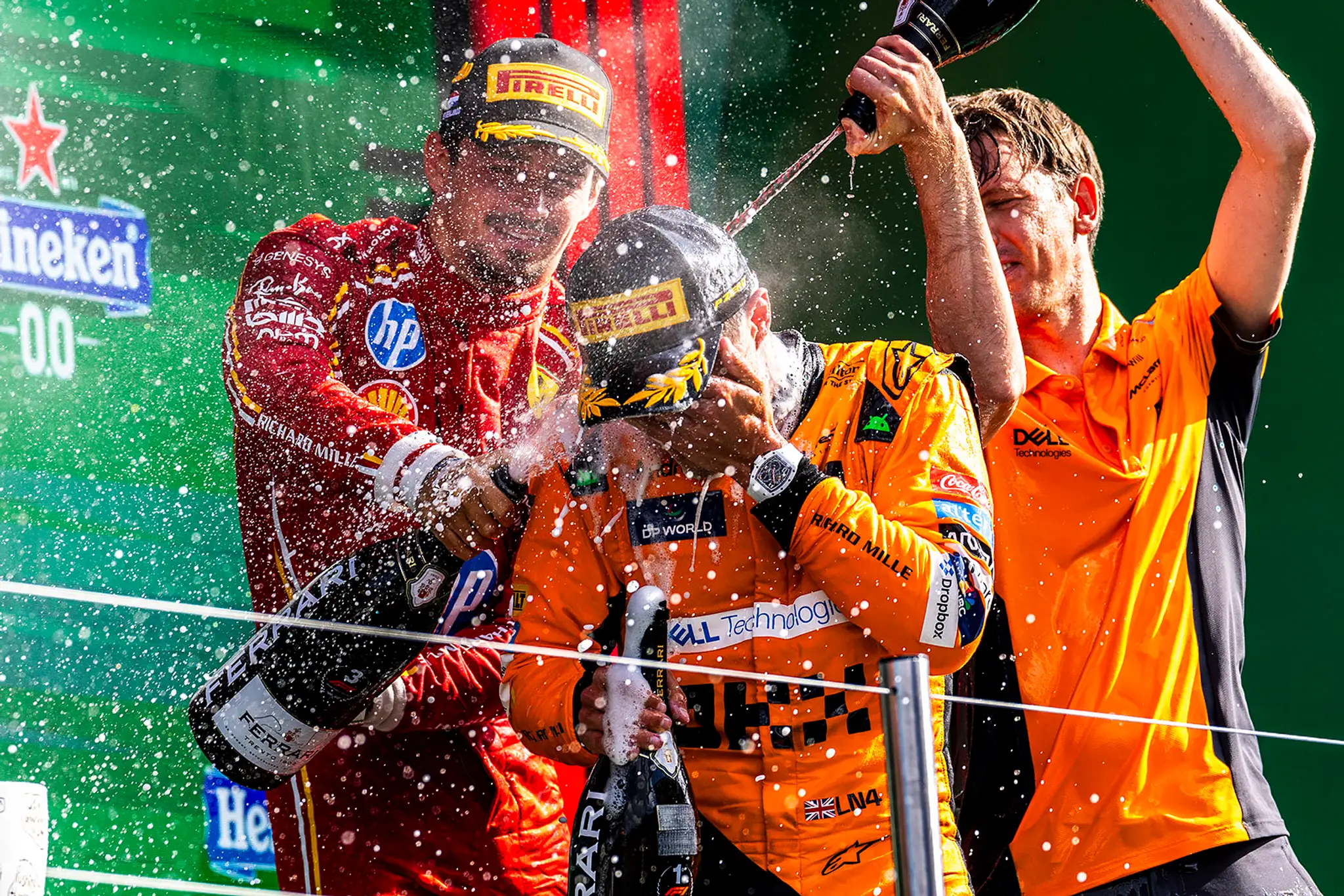 Dôvod na radosť mal aj pilot Ferrari Charles Leclerc.