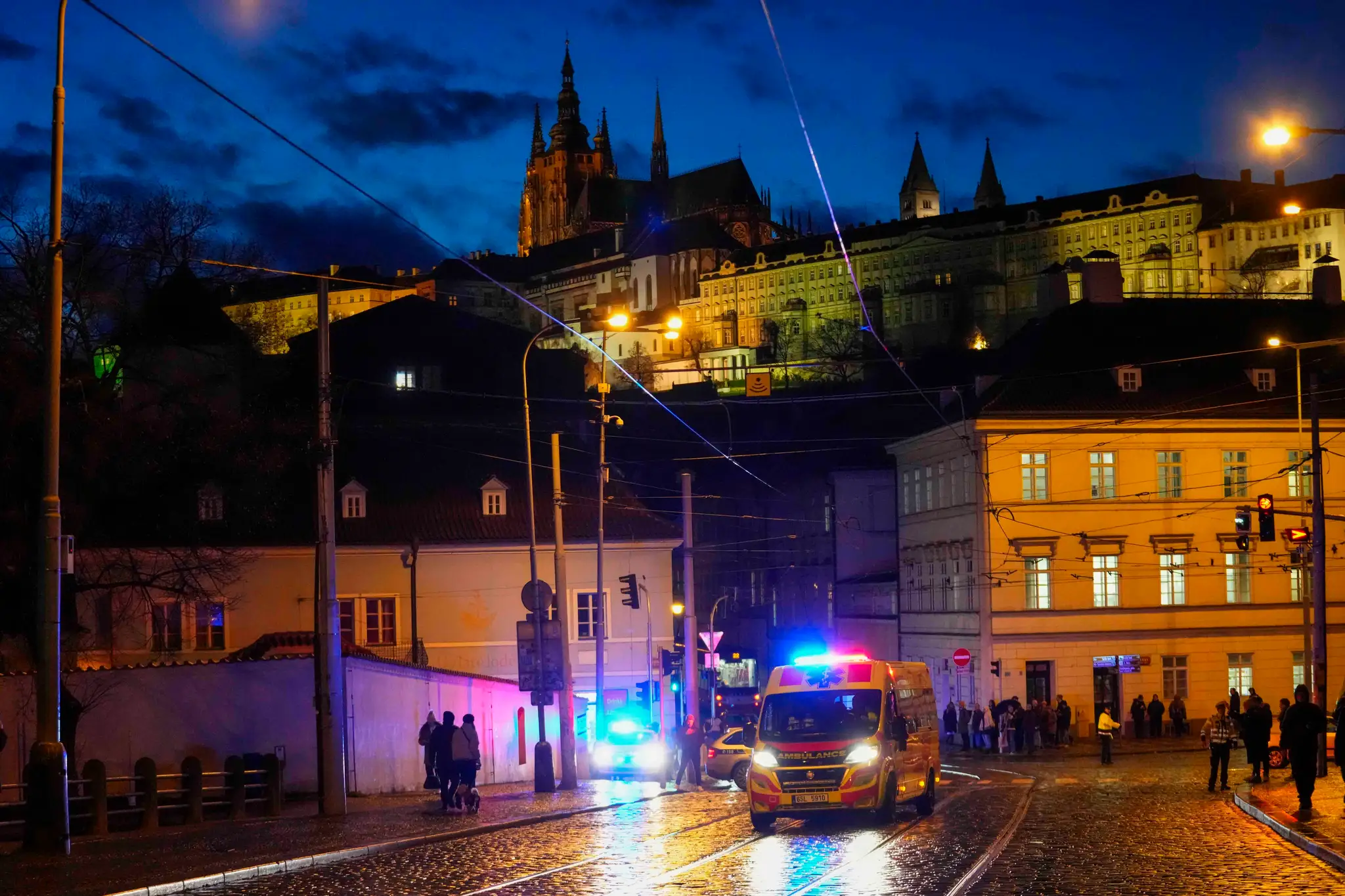 Streľba v Prahe.