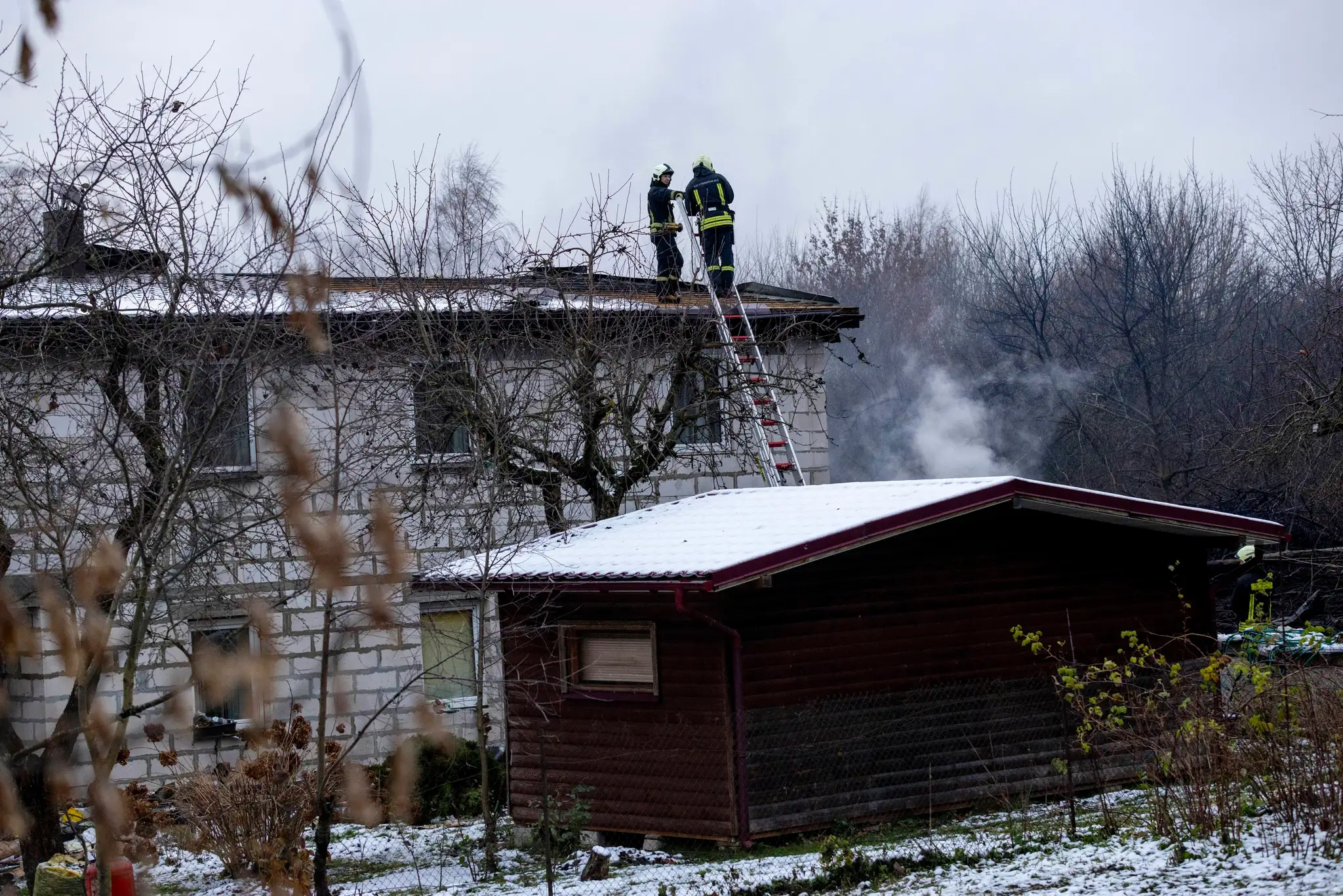 V obytnej štvrti v Litve sa zrútilo nákladné lietadlo.