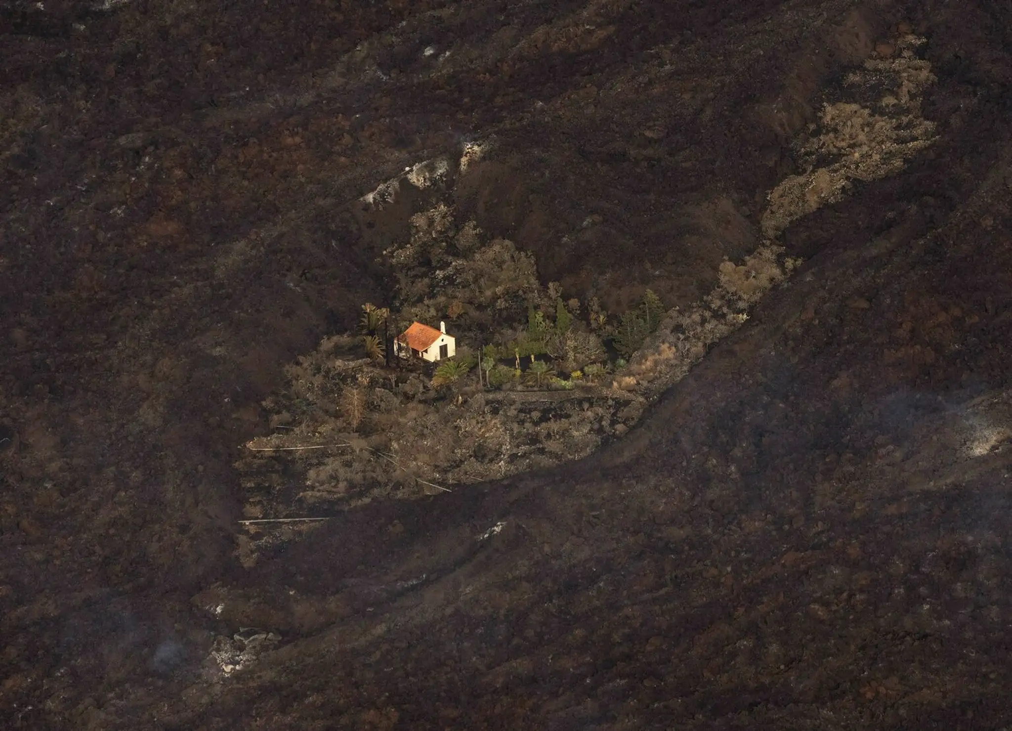 Láva na ostrove La Palma nezničila rodinný dom