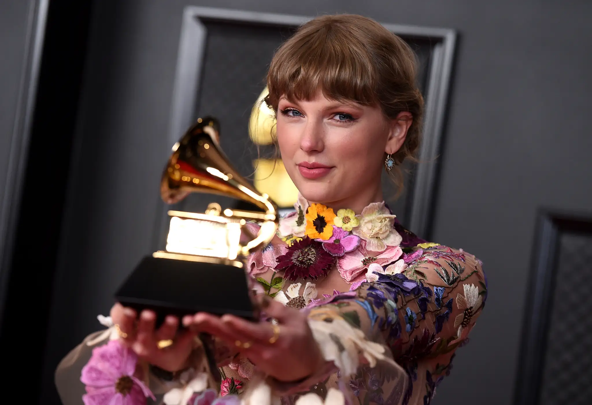 Taylor Swift na 63. ročníku odovzdávania hudobných cien Grammy