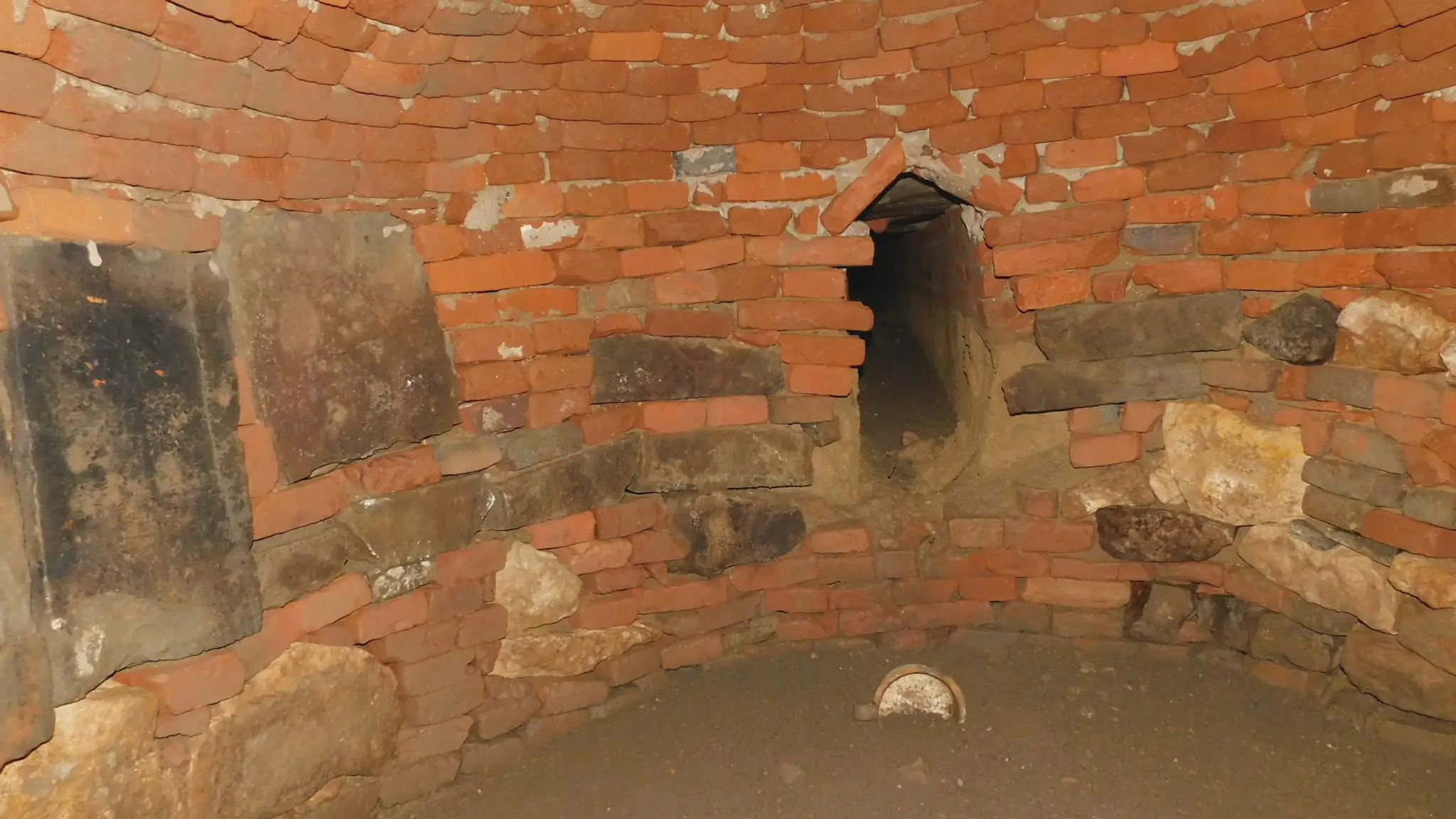 Objavili historickú žumpu
