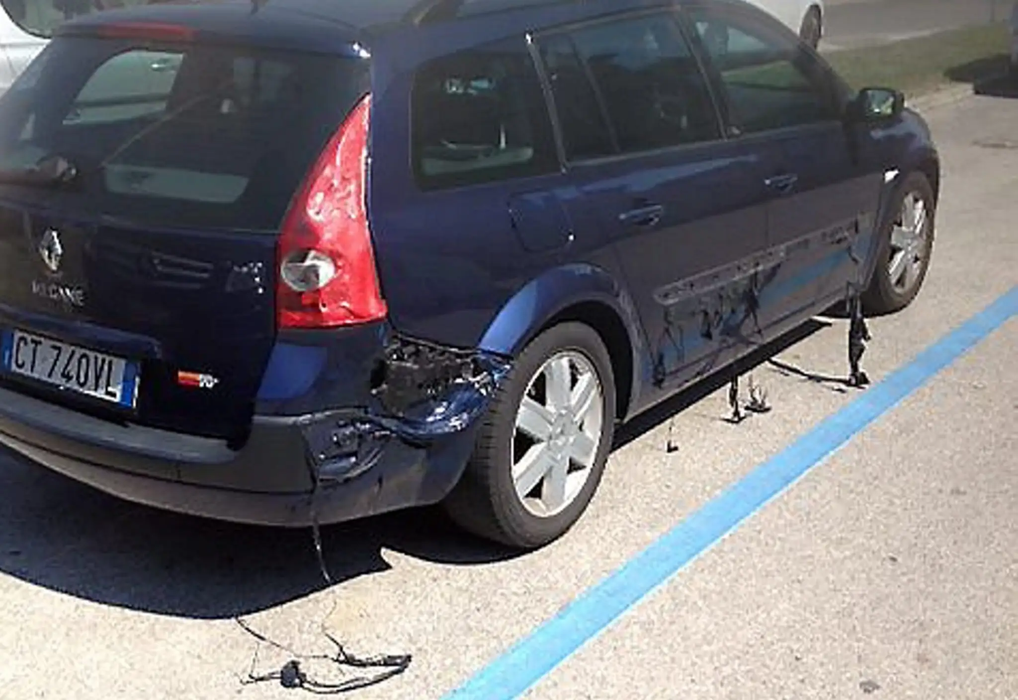 Renalut Megane sa na slnku doslova roztopil