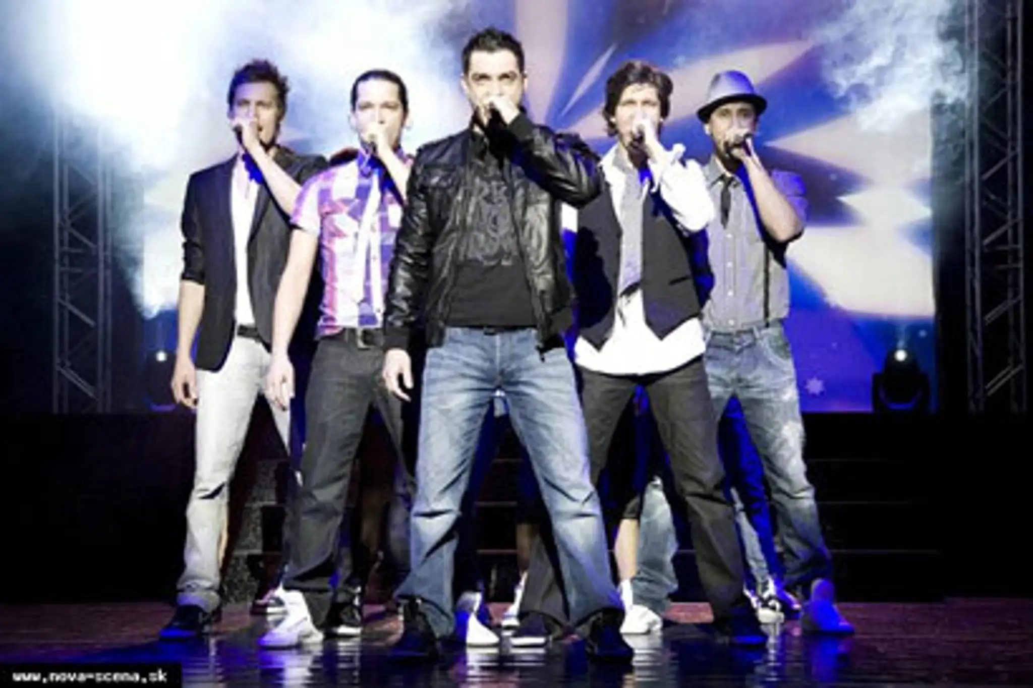 3199_boyband2.jpg
