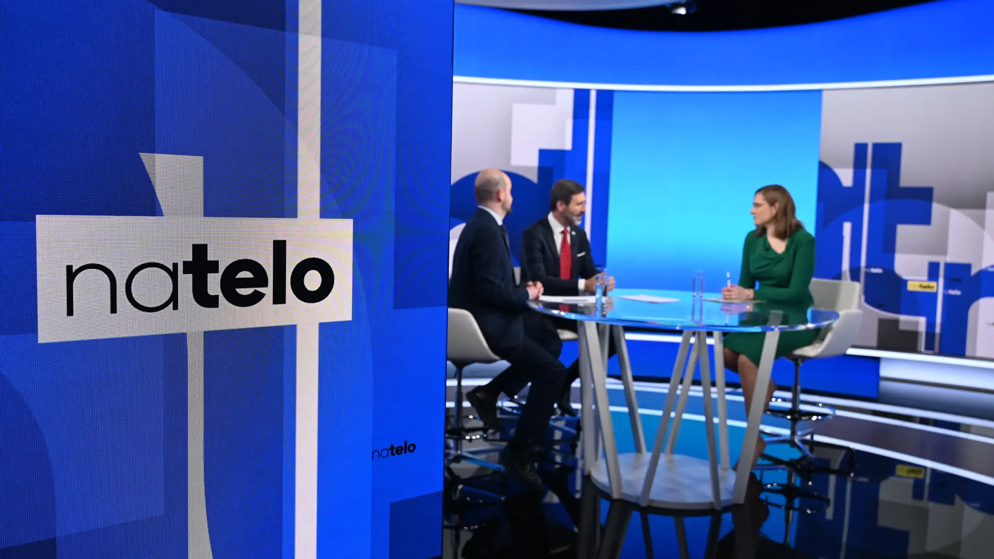 Hosťami relácie Na telo boli Juraj Blanár (Smer-SD) a Martin Dubéci (PS)