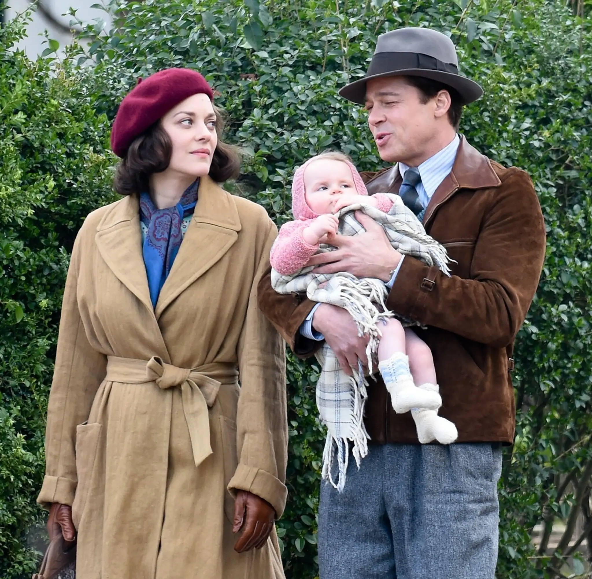 Brad Pitt a Marion Cottilard v novom filme Päť sekúnd ticha.