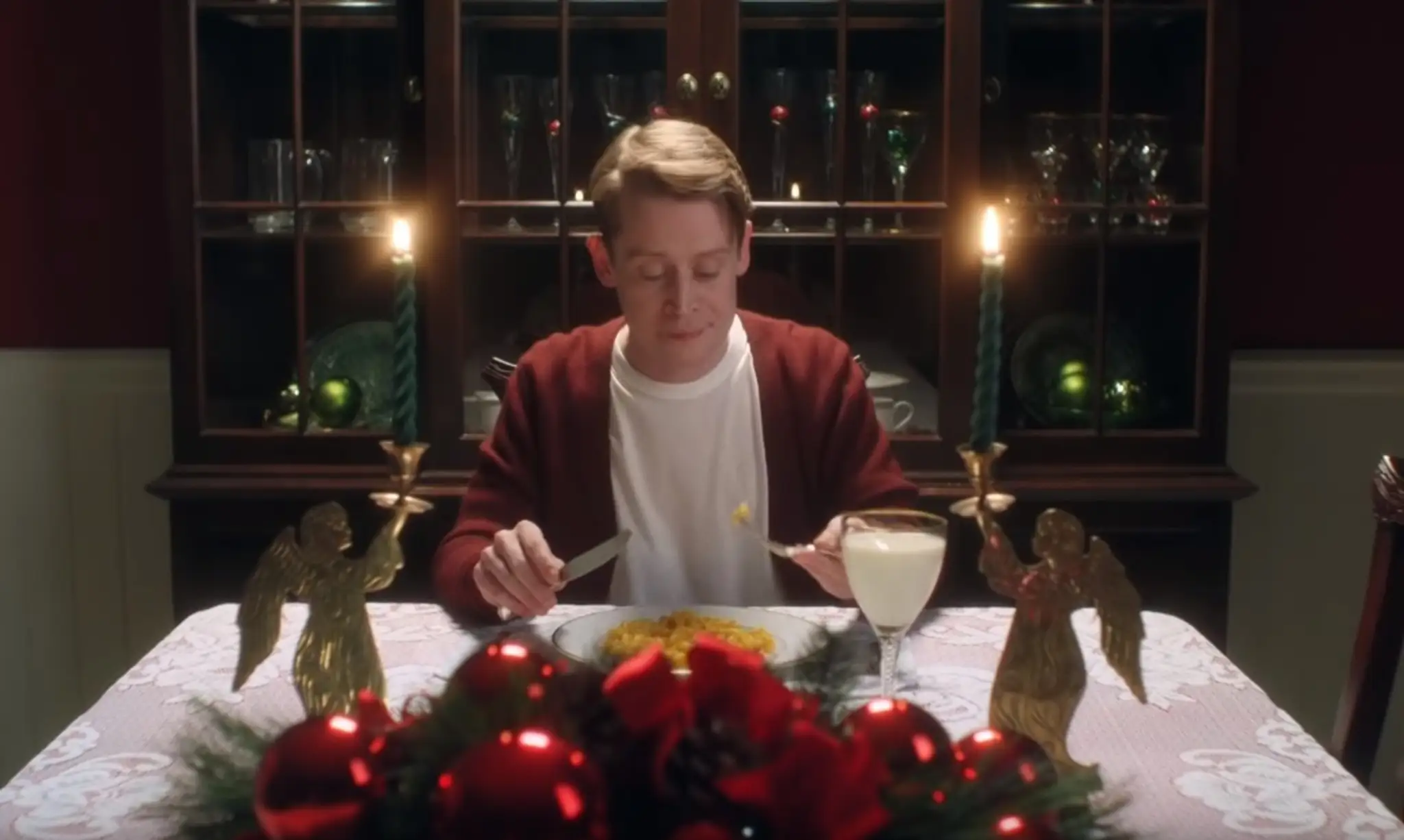 Macaulay Culkin ako Kevin McCallister v reklame na Google Assistent.