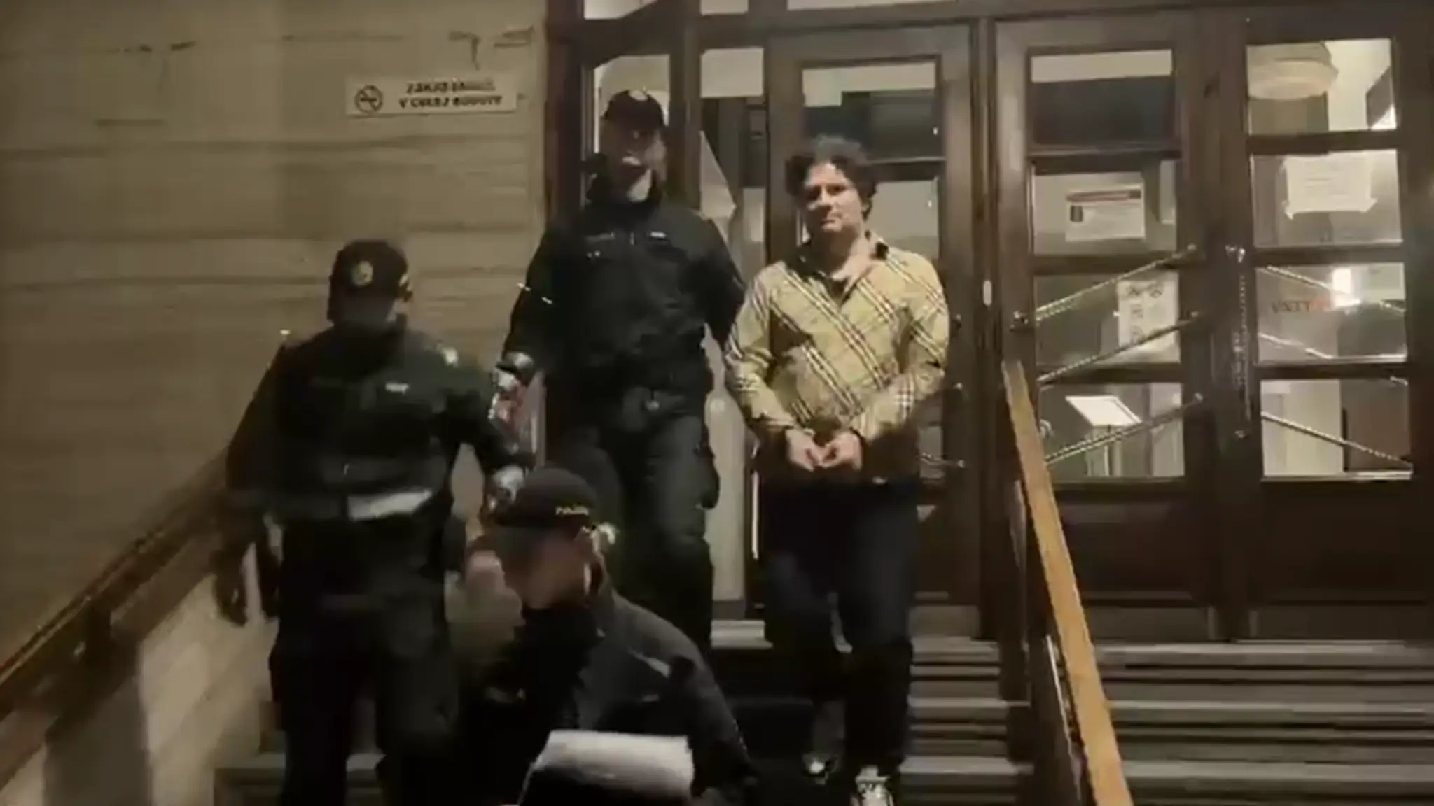 Súd vzal obvineného Íra do väzby