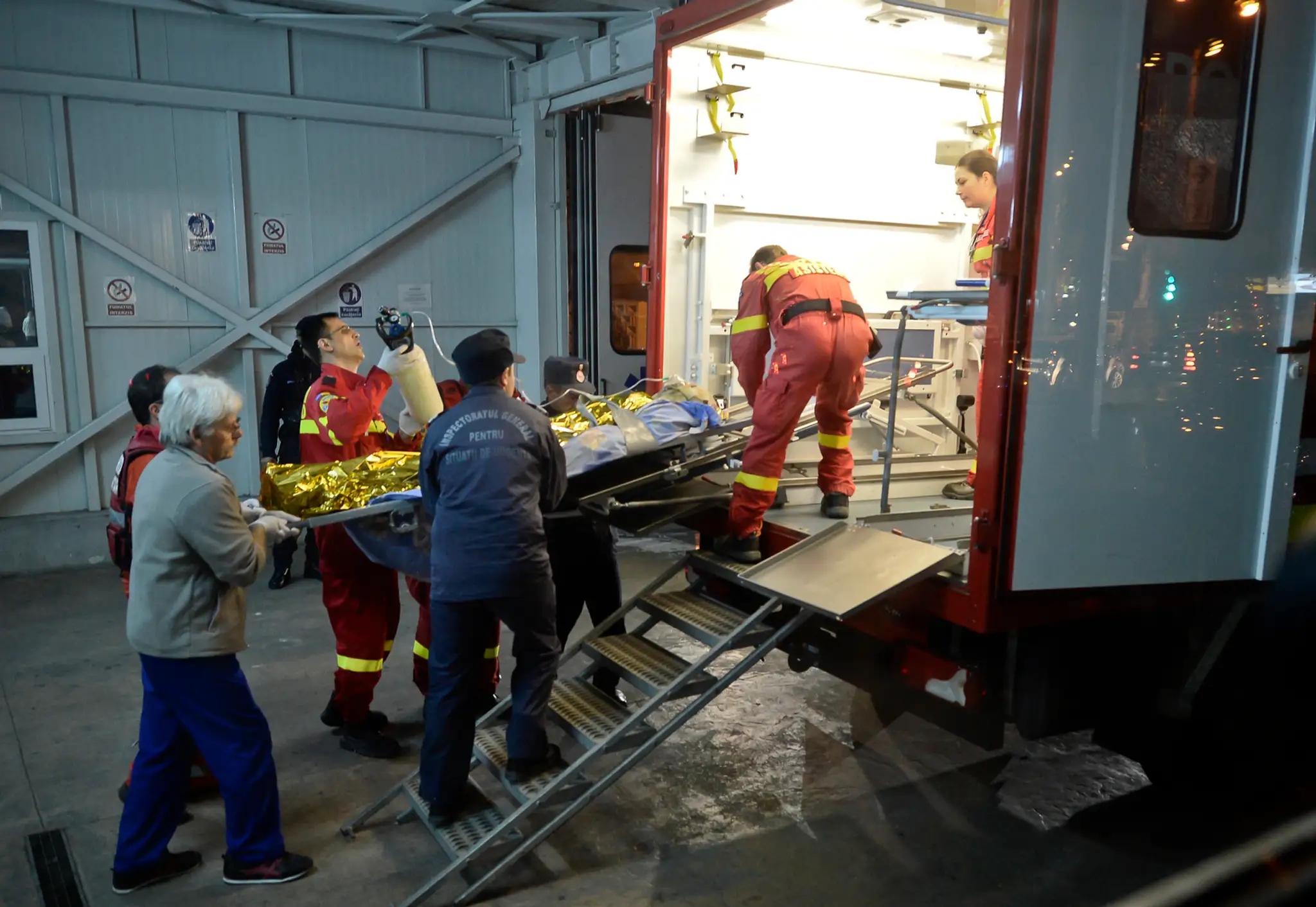 CORRECTION_Romania_Explosion036735297871.jpg