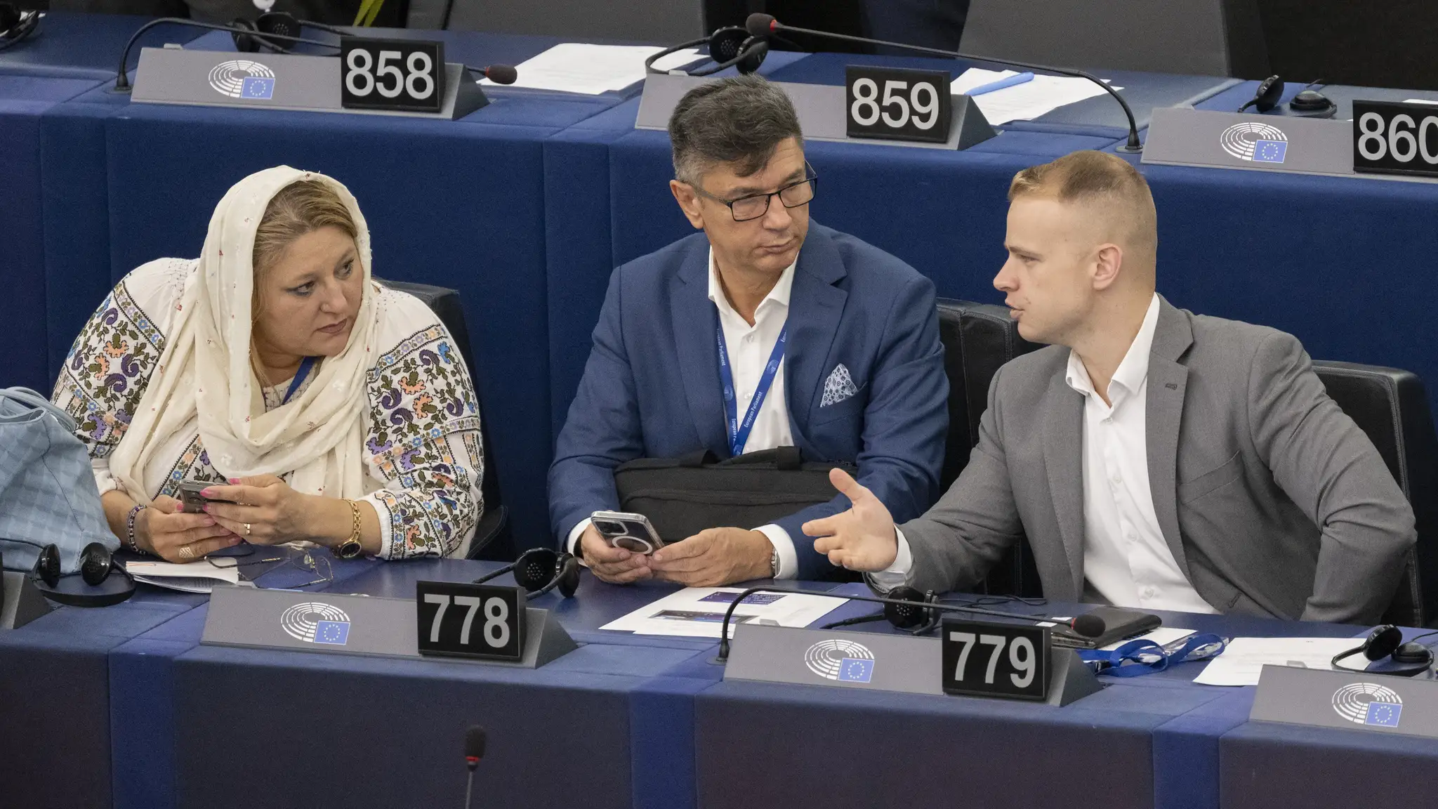 Mazurek (vpravo) na plenárnom zasadnutí EP