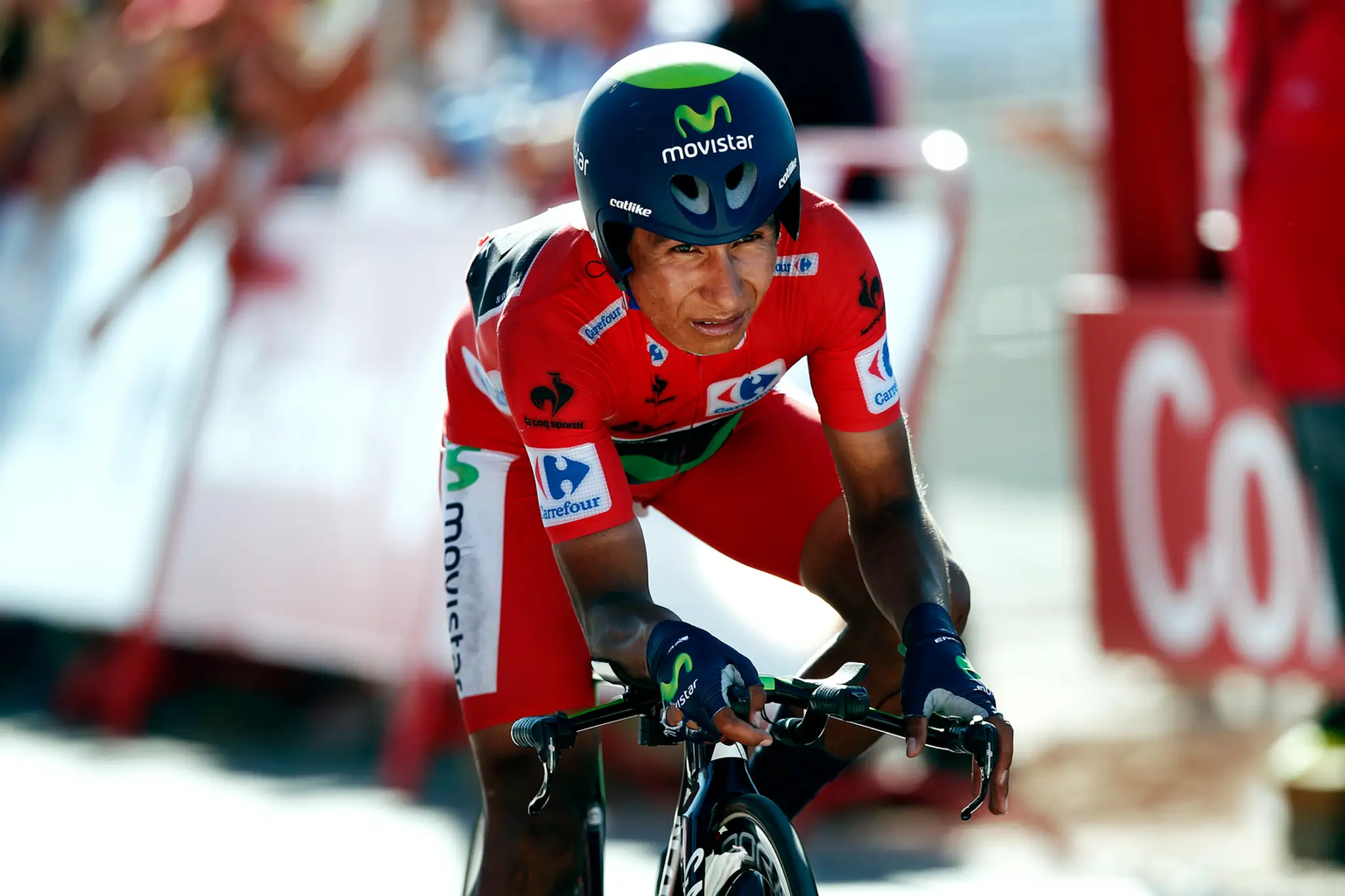 Nairo Quintana dokončil tímovú časovku na Vuelte aj napriek pádu.
