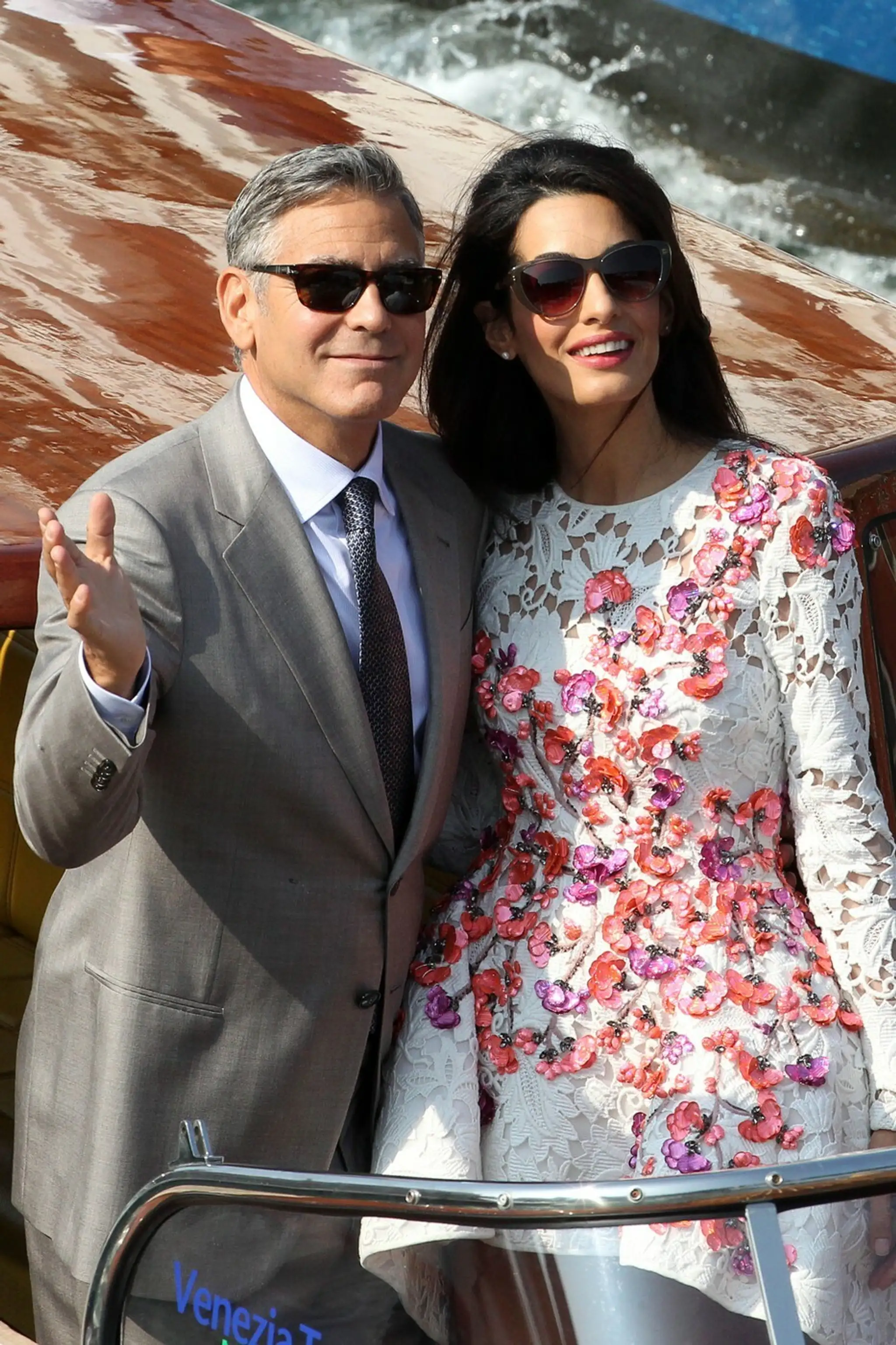 George Clooney a Amal Alamuddin v Benátkach.