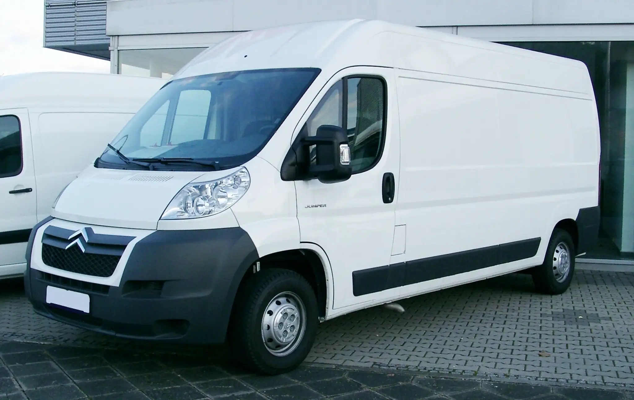 Citroen_Jumper_front_20071215.jpg