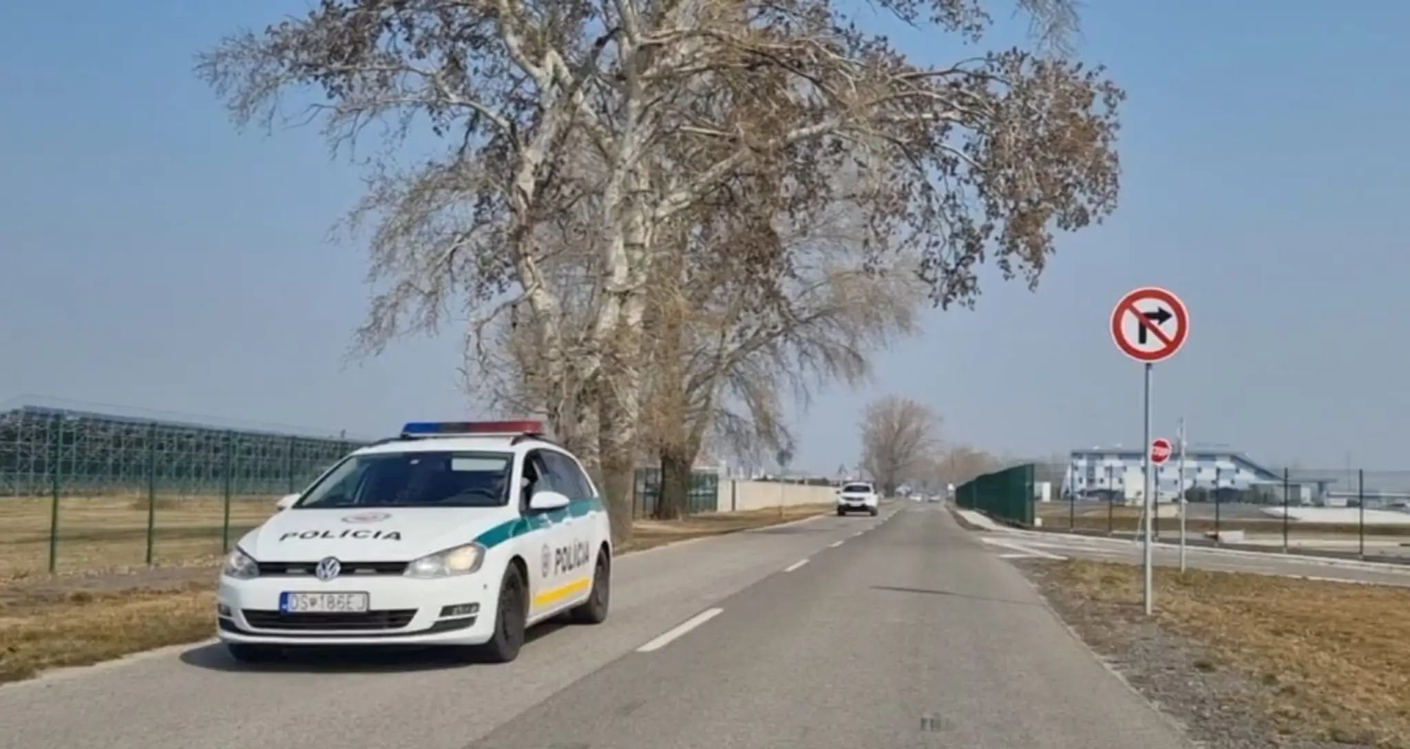 Polícia.