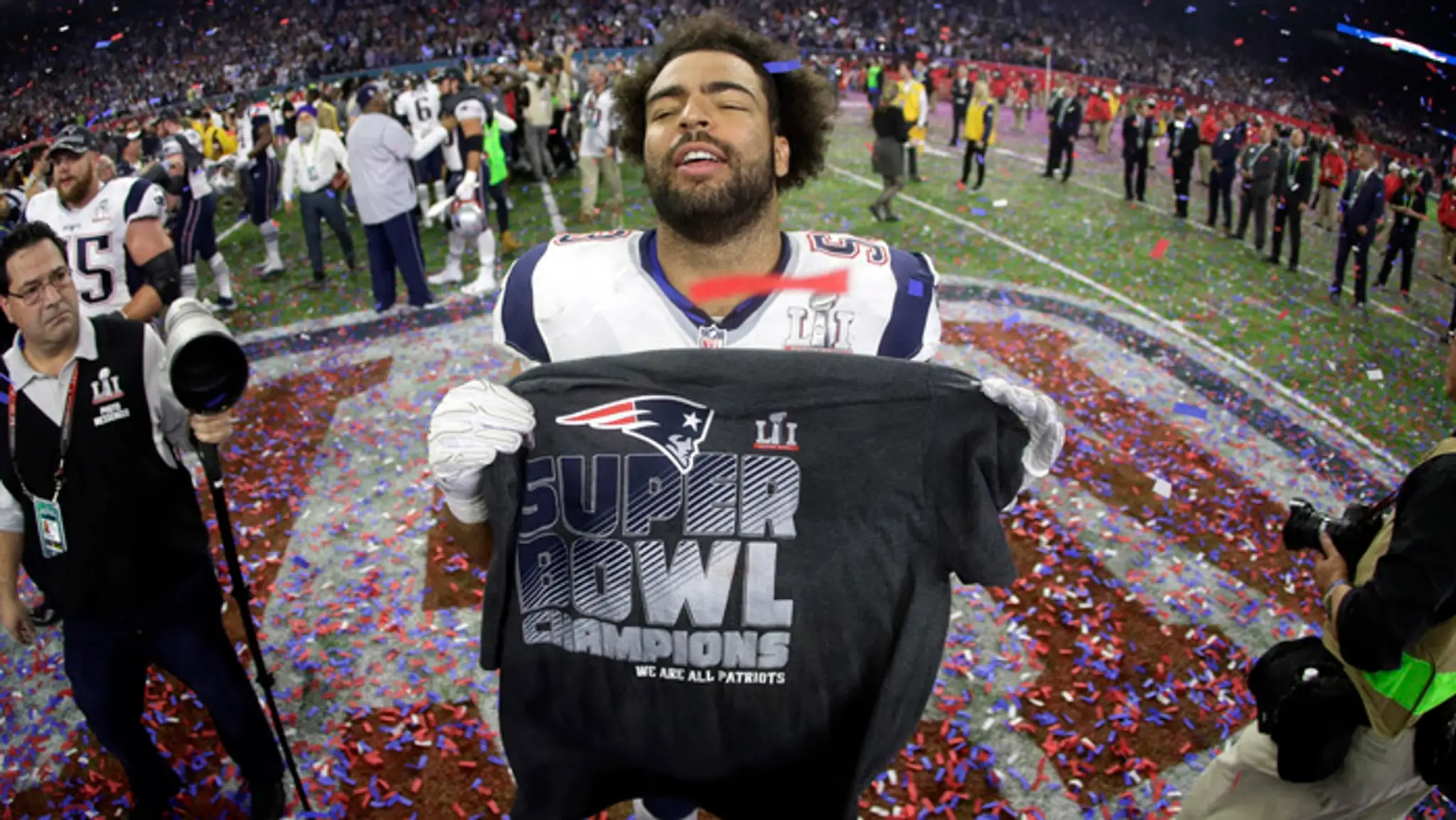 Hráči New England Patriots získali piaty titul v lige amerického futbalu NFL.