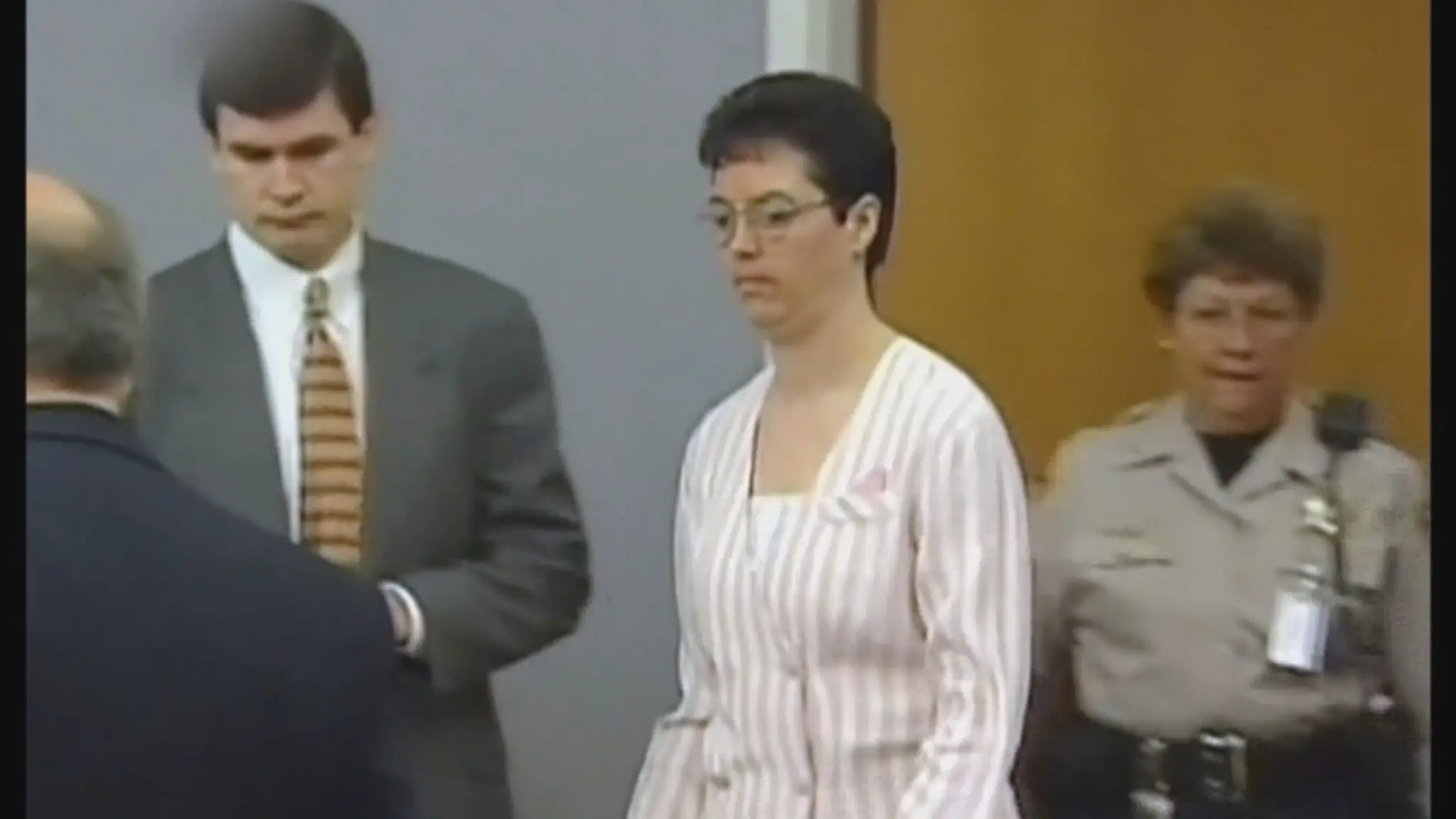 Kelly v roku 1997 naplánovala vraždu manžela