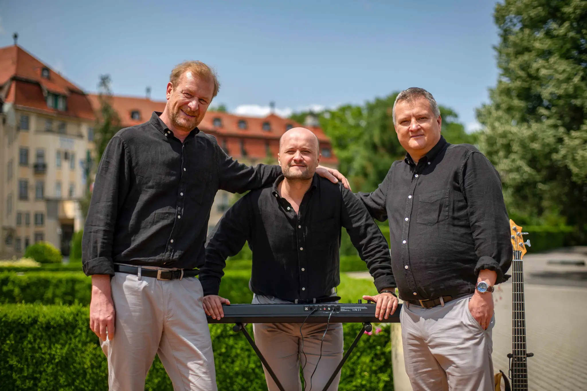 Martin Pechlát, Daniel Fischer a Tomáš Jeřábek vo filme Šviháci